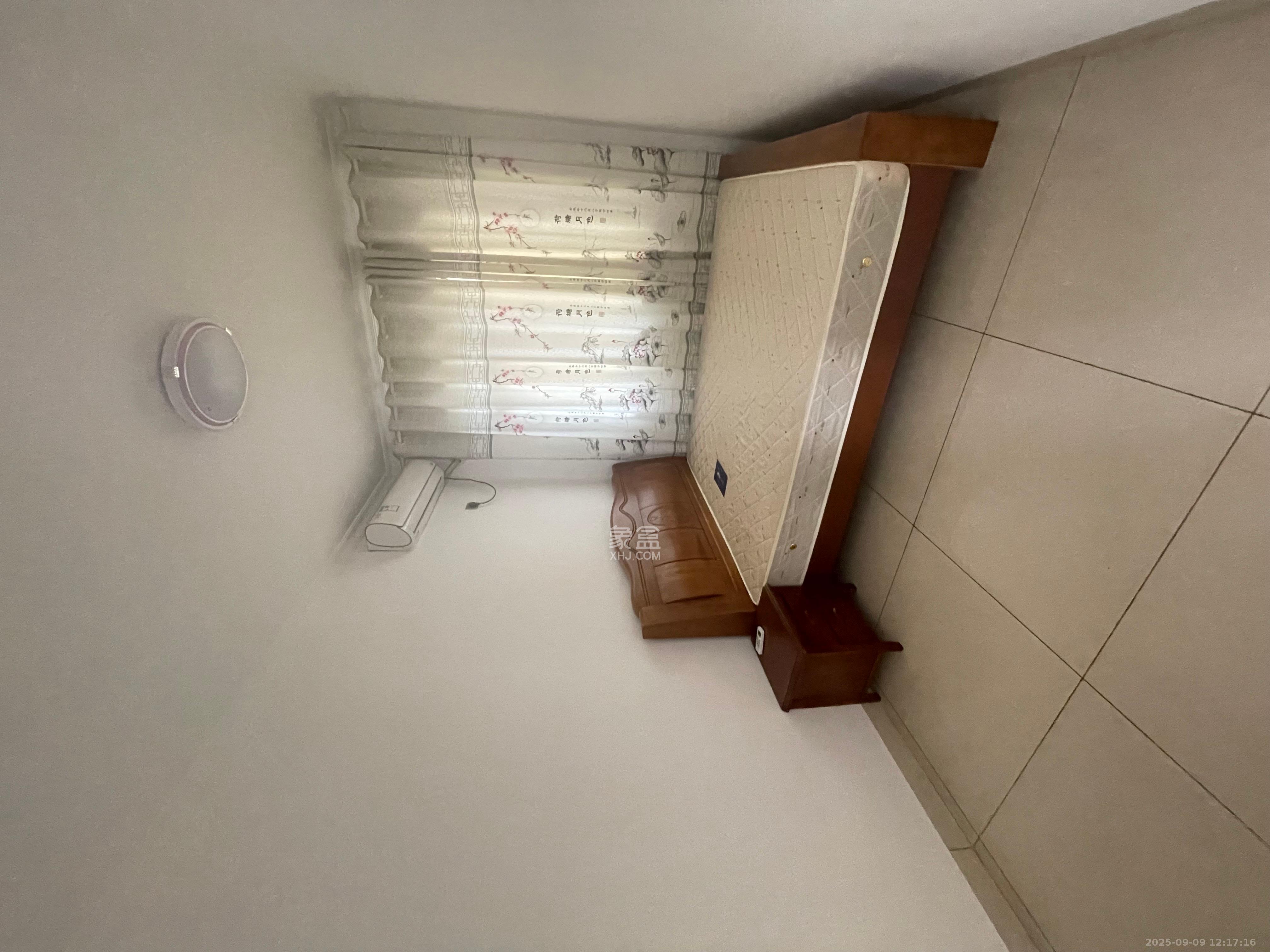 恒泰广场 1室0厅0卫 3200.0元/月 恒泰广场 1室0厅0卫 3200.0元/月室内图