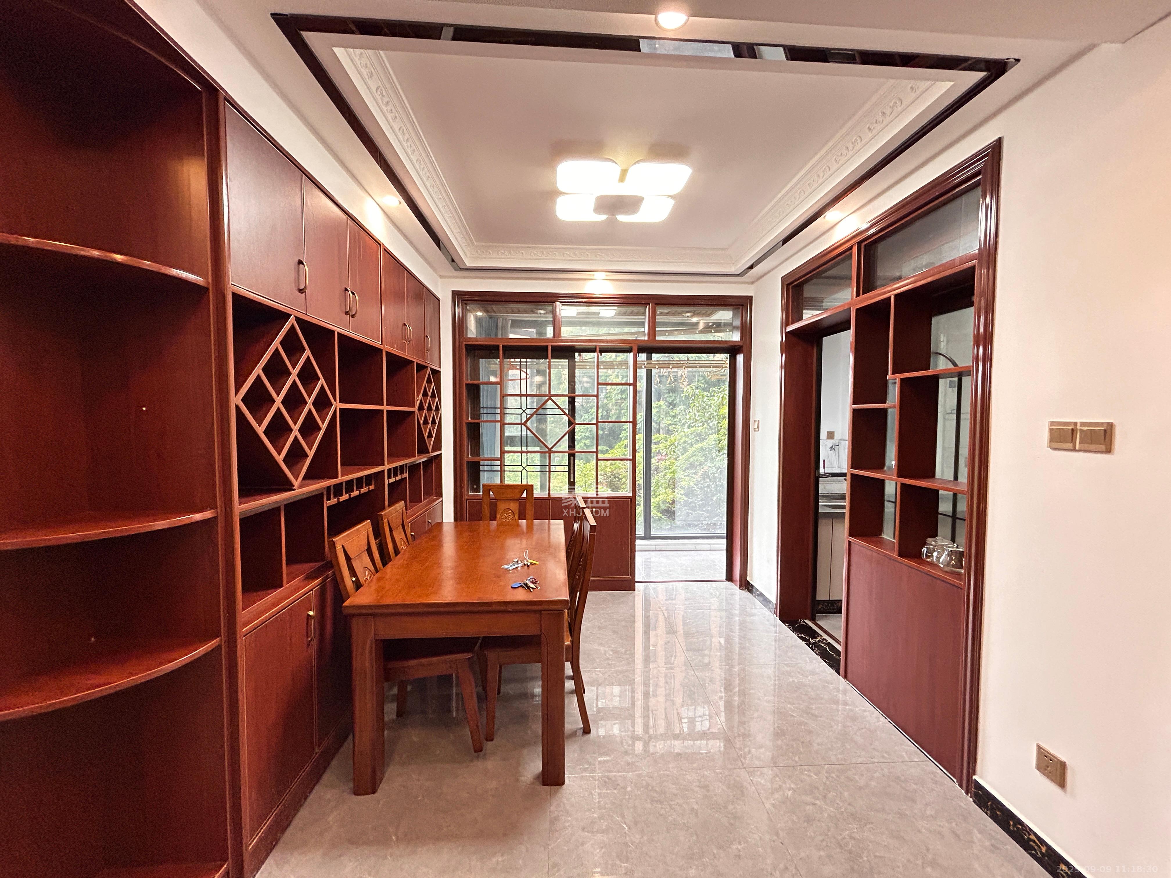 中信凯旋城(中信新城四期)  4室2厅2卫    2700.0元/月 中信凯旋城(中信新城四期)  4室2厅2卫    2700.0元/月室内图