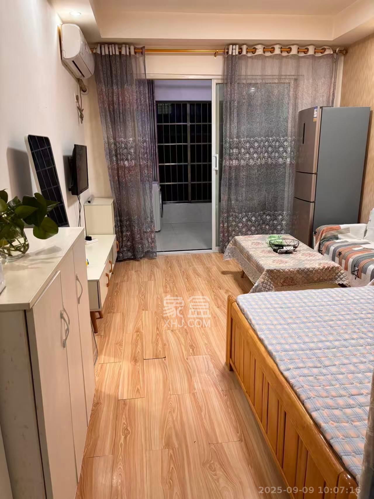 海德公园 1室1厅1卫 1200.0元/月 海德公园 1室1厅1卫 1200.0元/月室内图