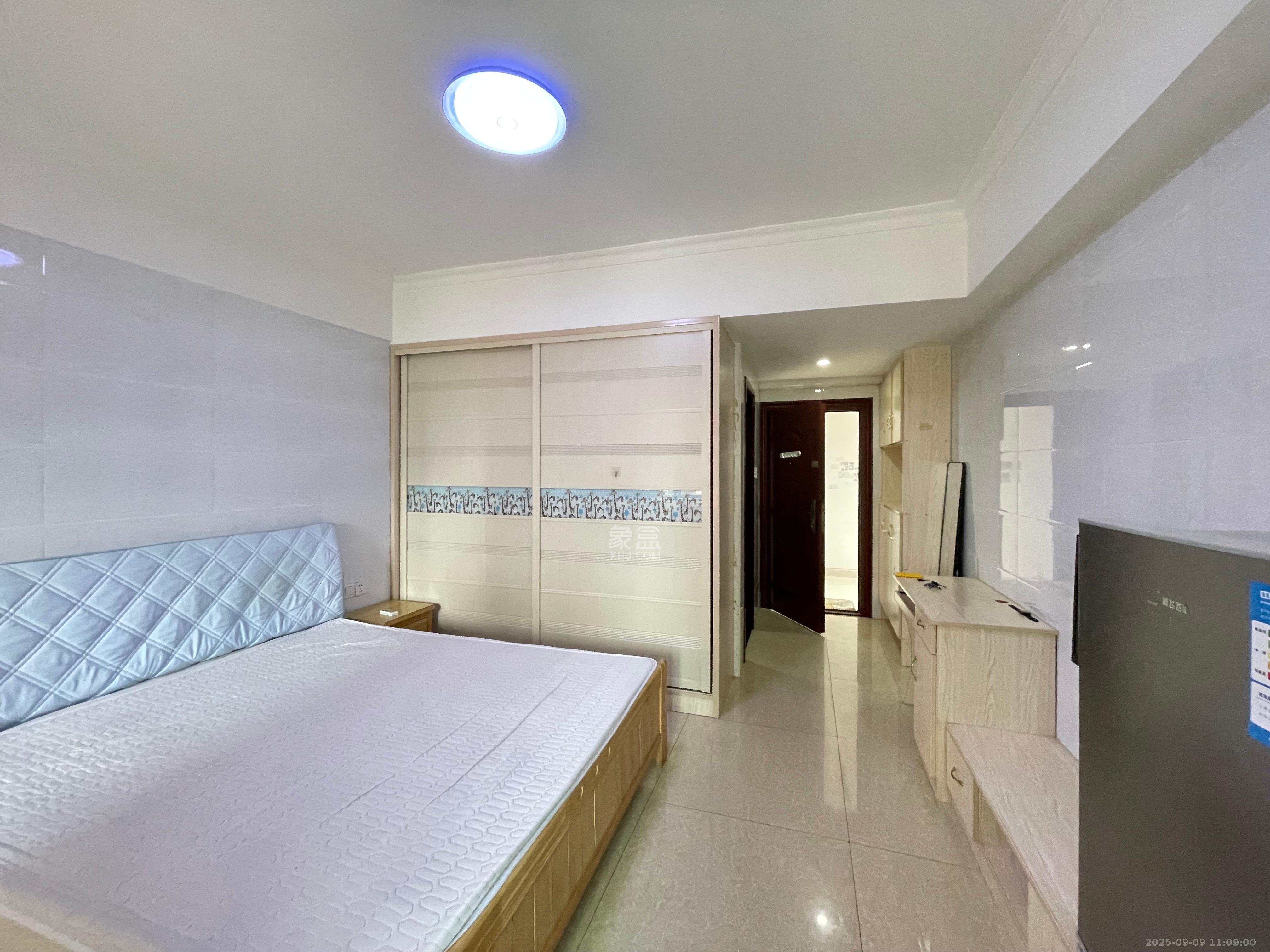 同鑫家园 1室1厅1卫 1350.0元/月 同鑫家园 1室1厅1卫 1350.0元/月室内图