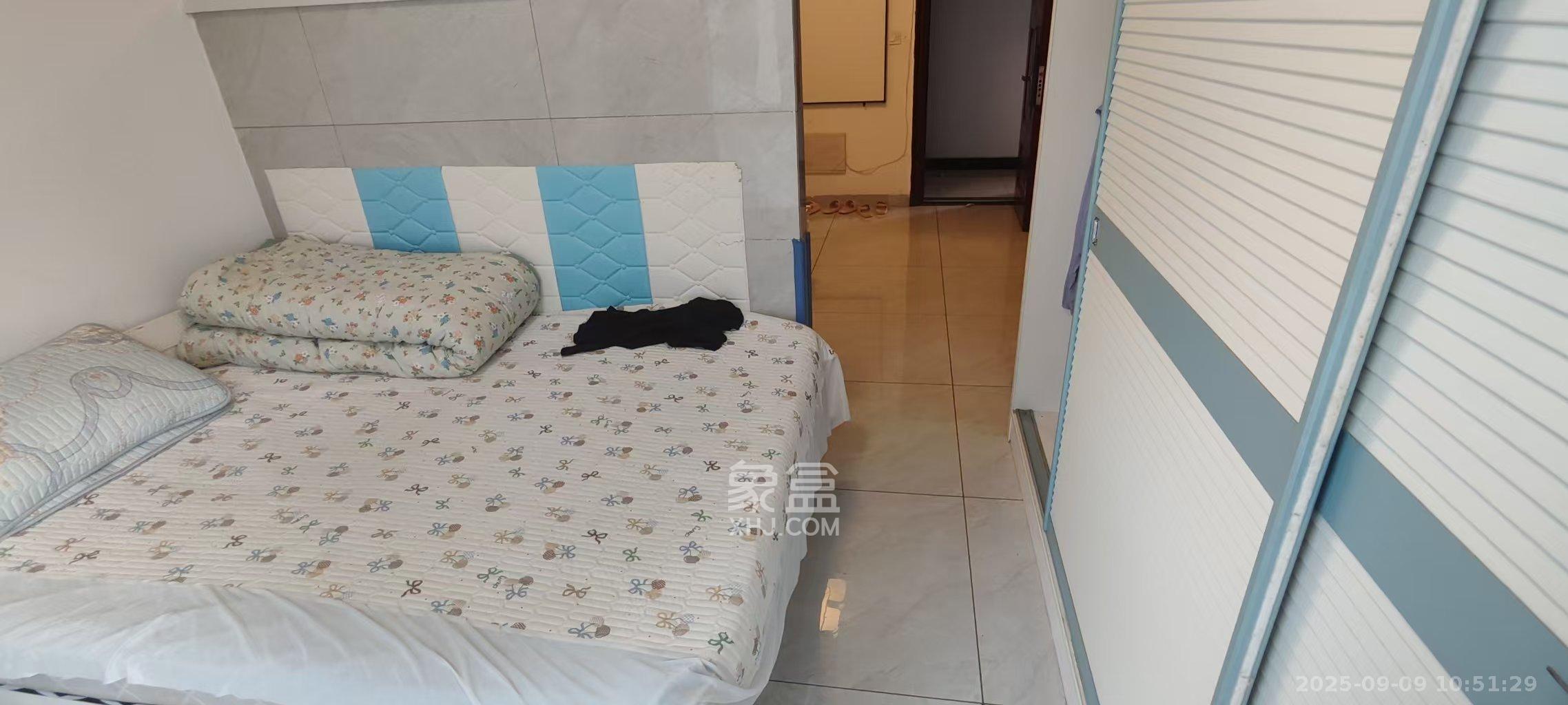 V领寓(岭南家园) 1室1厅1卫 1600.0元/月 V领寓(岭南家园) 1室1厅1卫 1600.0元/月小区图