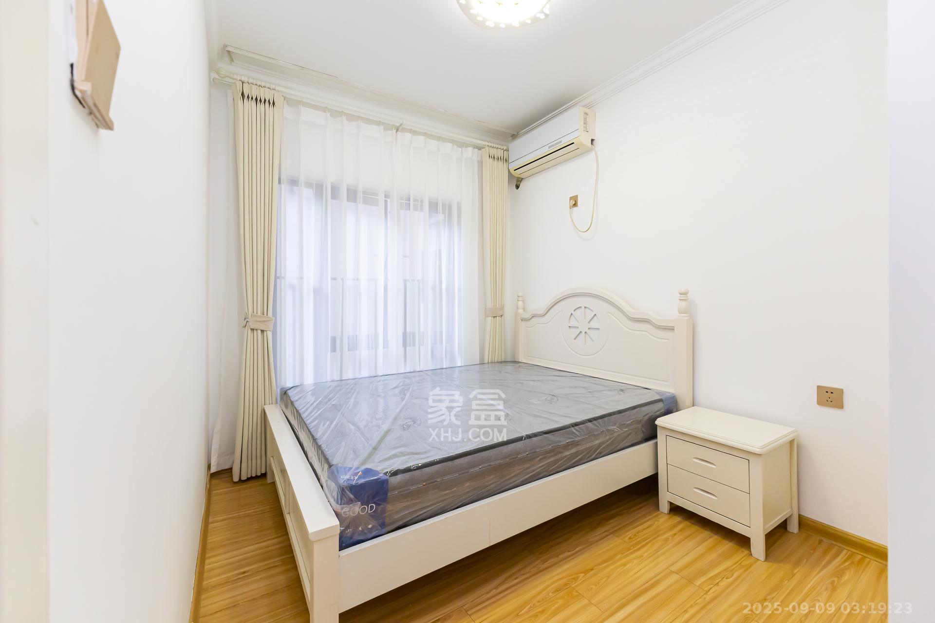 时代倾城三期 2室2厅1卫 68.8万 时代倾城三期 2室2厅1卫 68.8万卧室