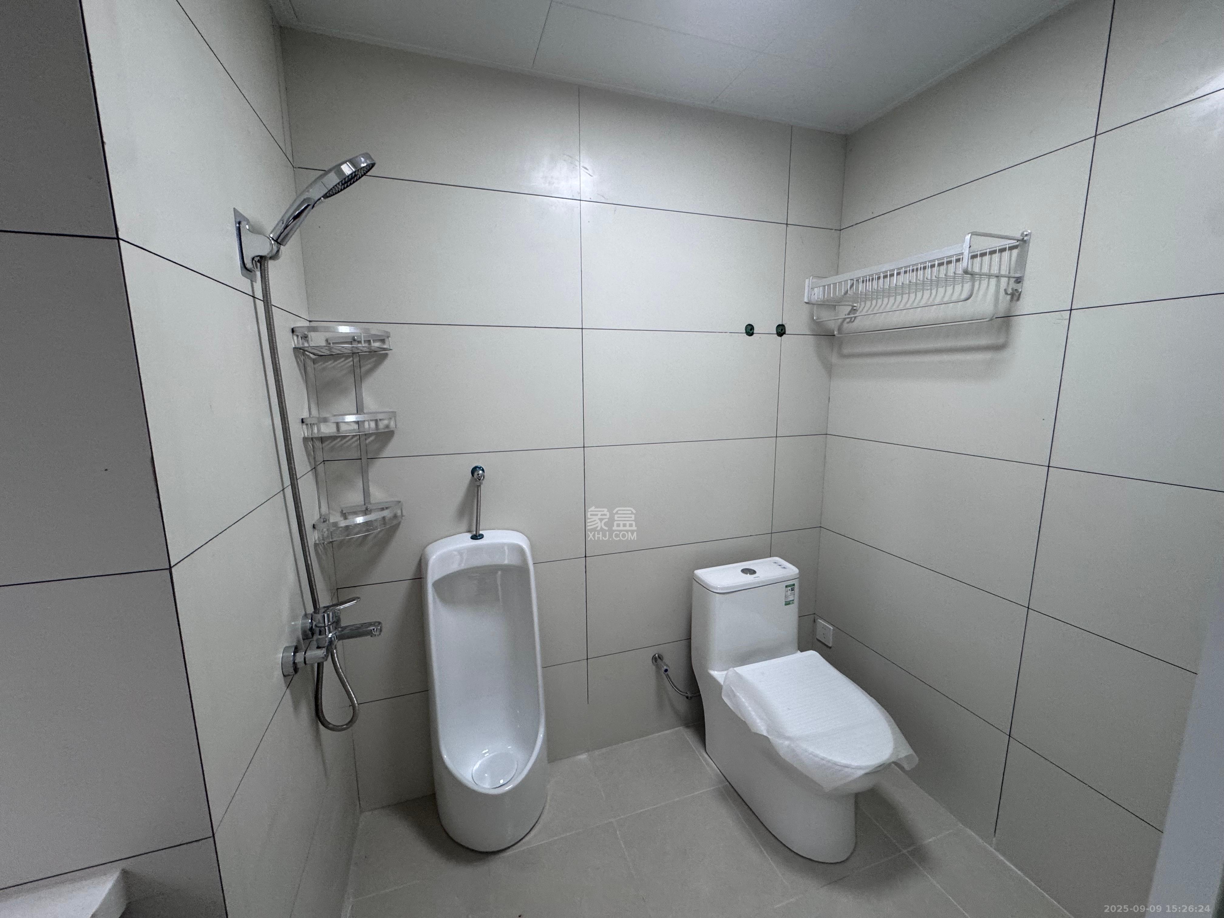 越秀湘江星汇城二期  4室2厅3卫    5000.0元/月室内图