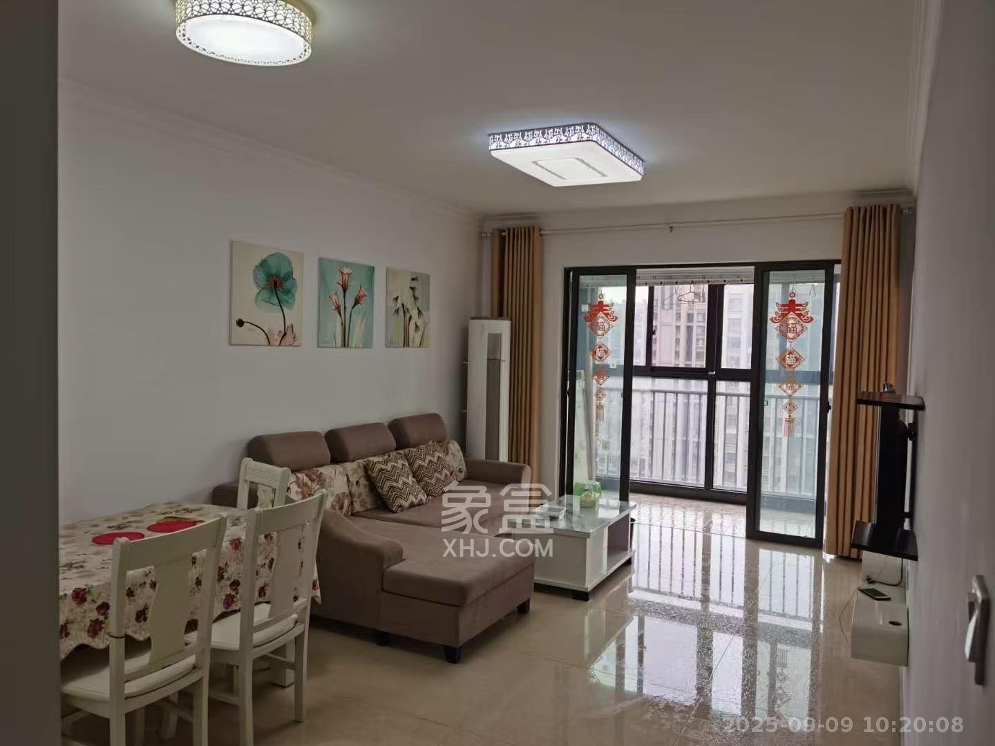 旭辉御府  3室2厅1卫    2000.0元/月室内图