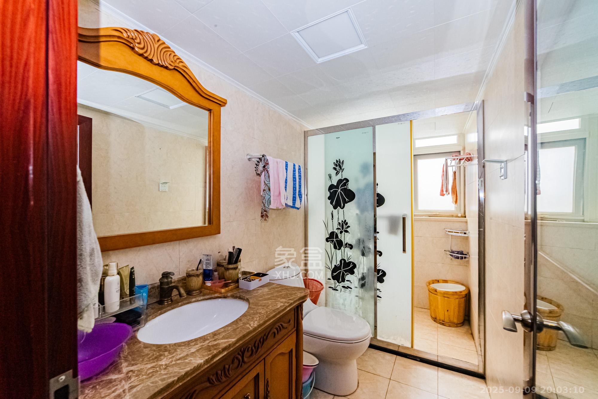 北辰三角洲E5区  4室2厅2卫    189.8万 北辰三角洲E5区  4室2厅2卫    189.8万卫生间