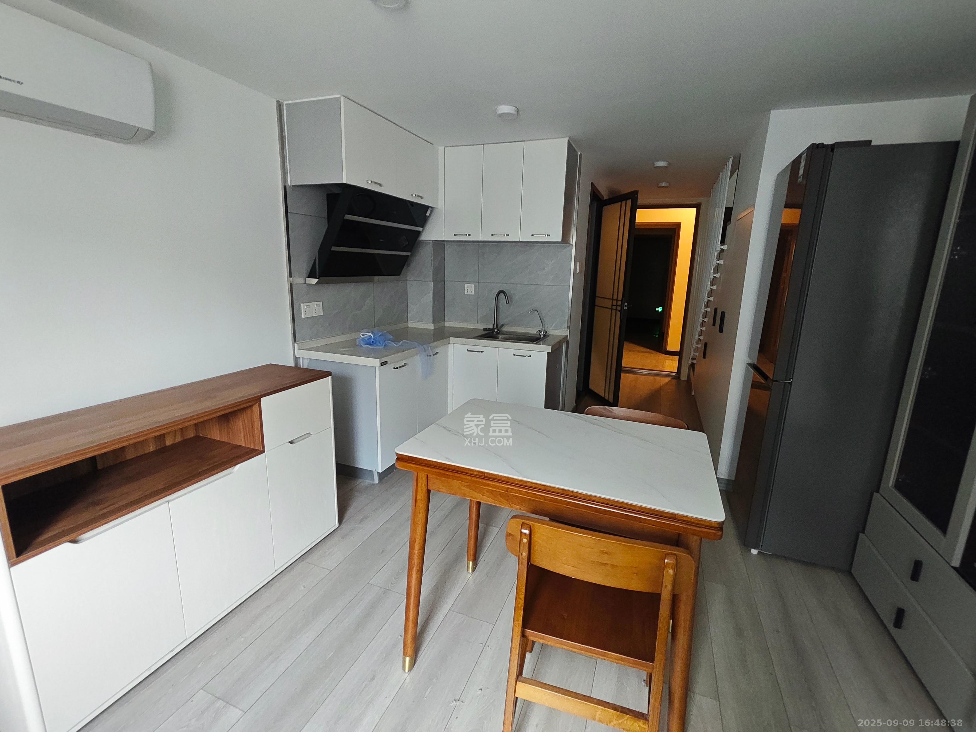 金地铂悦 1室0厅0卫 1900.0元/月 金地铂悦 1室0厅0卫 1900.0元/月室内图