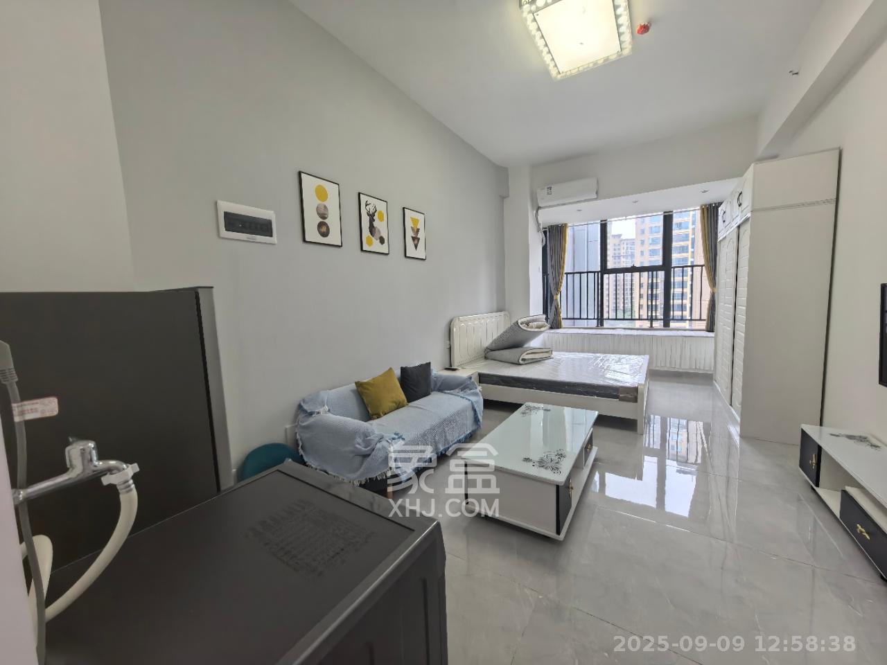 裕天国际商汇中心  1室1厅1卫    1300.0元/月室内图