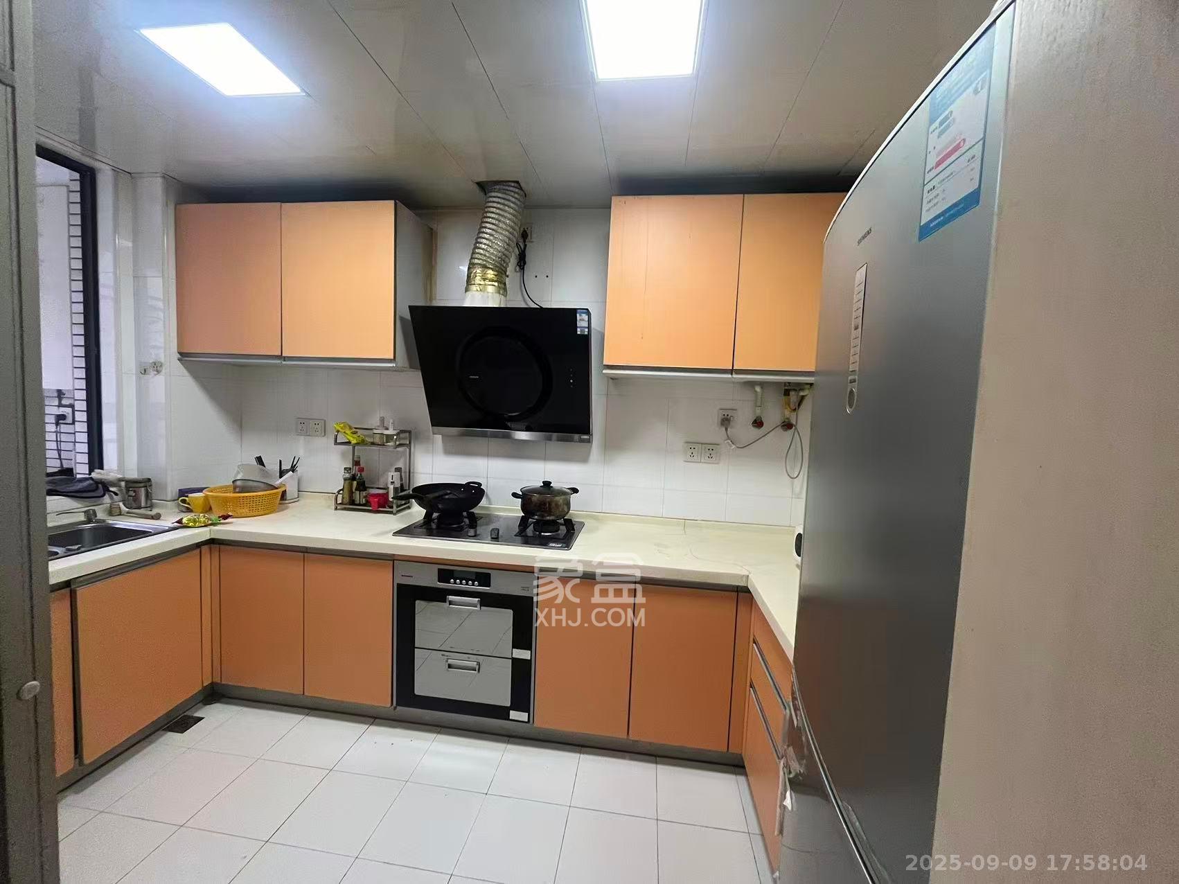 满庭芳小区 2室2厅2卫 2000.0元/月 满庭芳小区 2室2厅2卫 2000.0元/月室内图