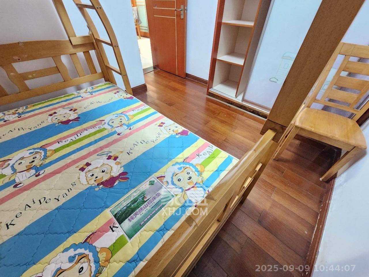 风华四季园  3室2厅2卫    2500.0元/月室内图