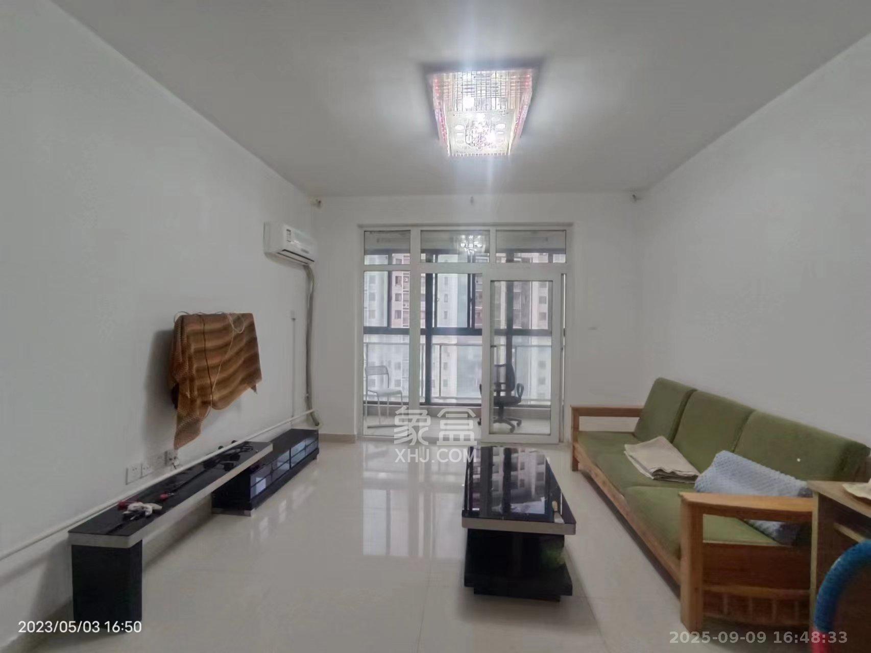 嘉宇盛世华章  2室2厅1卫    2400.0元/月室内图