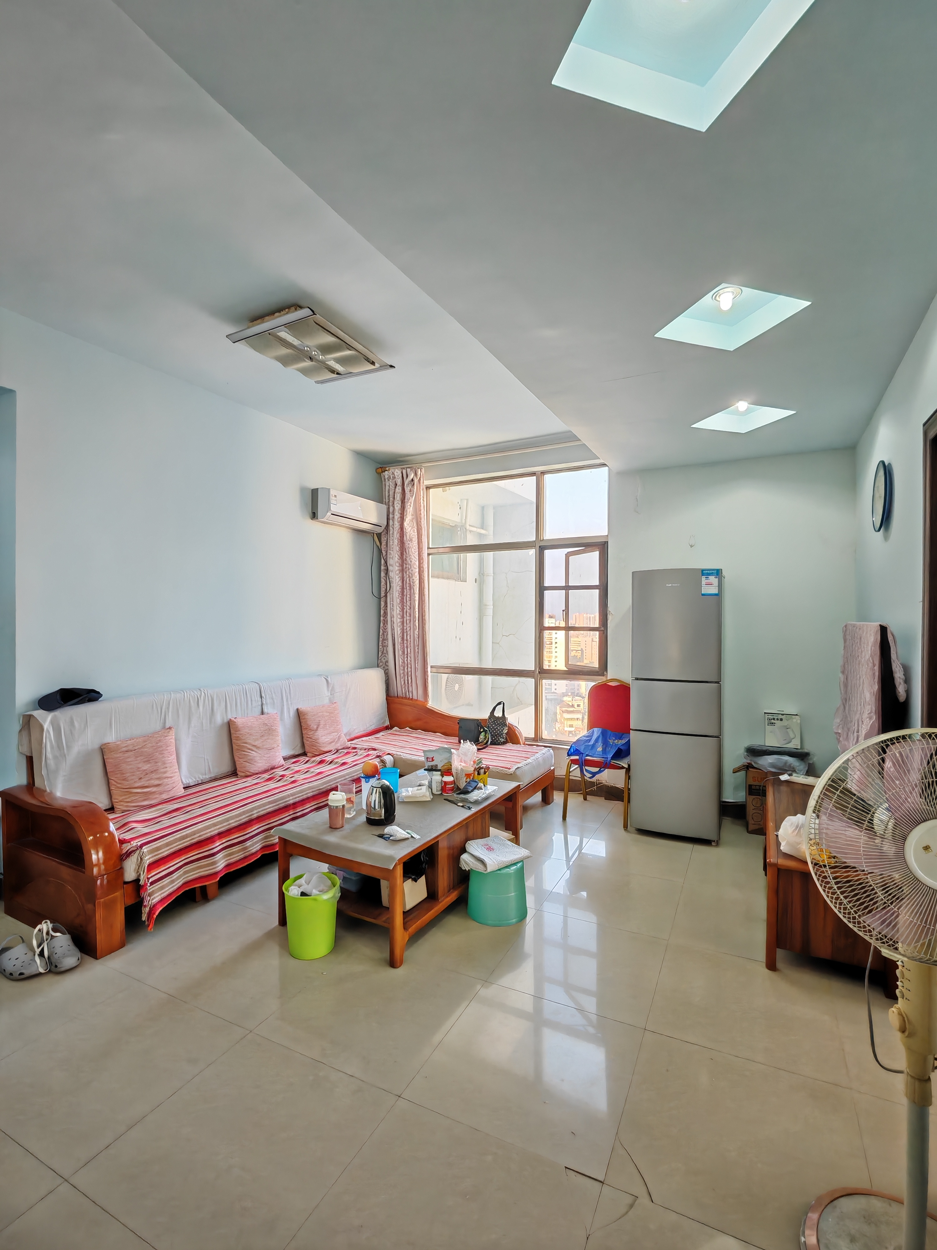 蓝天丽城 2室1厅1卫 1800.0元/月 蓝天丽城 2室1厅1卫 1800.0元/月室内图