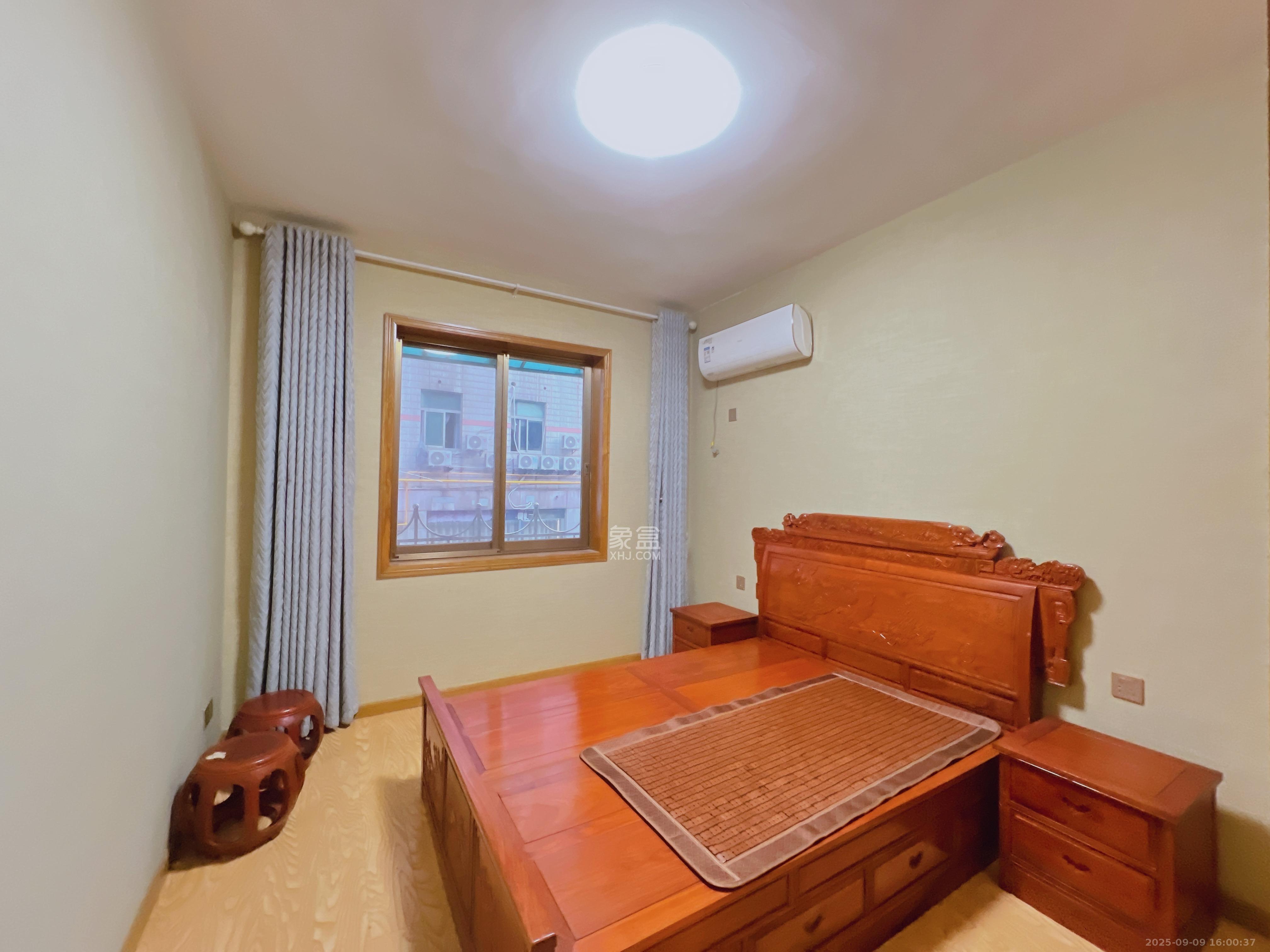 省体委冠军楼 1室0厅0卫 2500.0元/月 省体委冠军楼 1室0厅0卫 2500.0元/月室内图