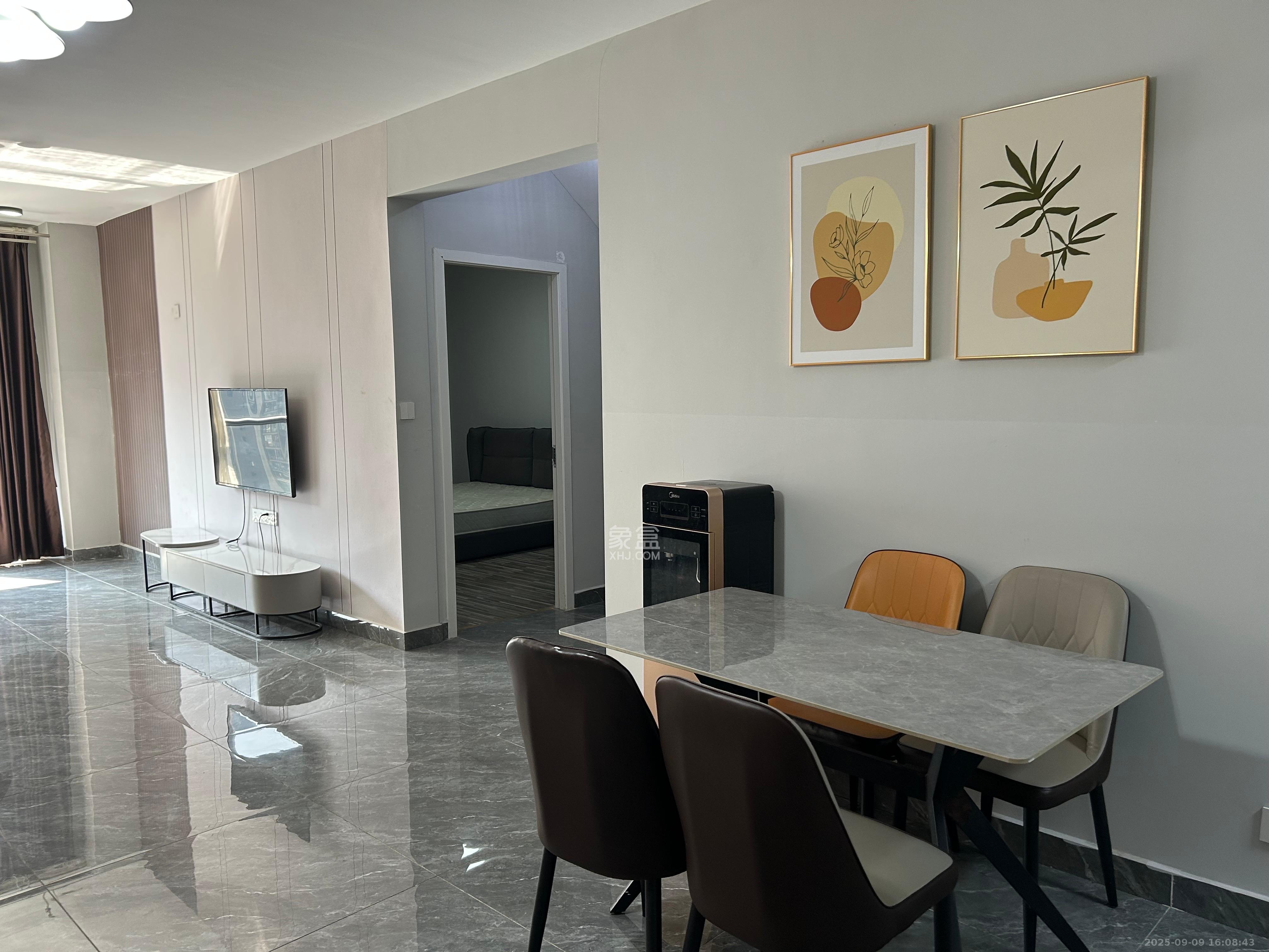 润和湘江天地C区 2室2厅2卫 3300.0元/月 润和湘江天地C区 2室2厅2卫 3300.0元/月室内图