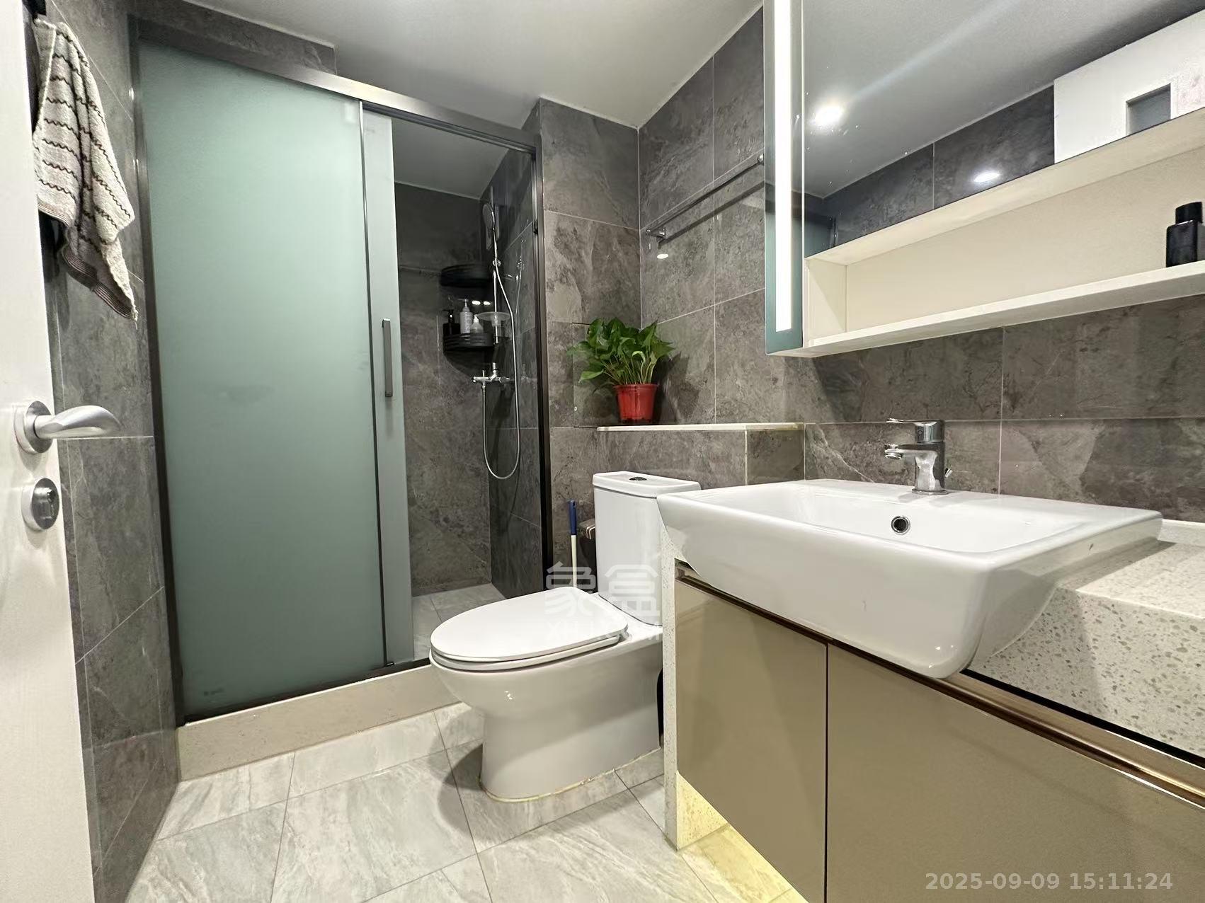 华远华时代 2室2厅1卫 3200.0元/月 华远华时代 2室2厅1卫 3200.0元/月室内图