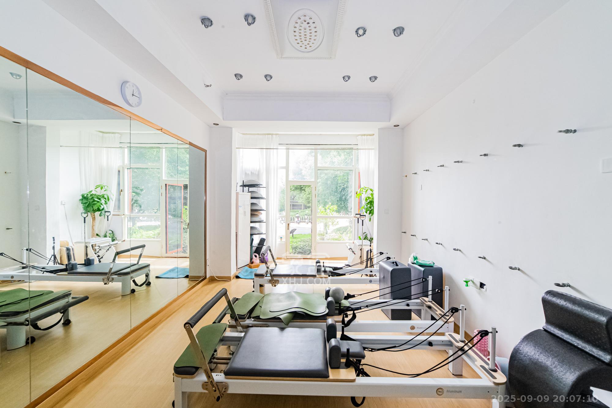 恒大御景半岛锦绣苑  3室2厅2卫    106.0万 恒大御景半岛锦绣苑  3室2厅2卫    106.0万