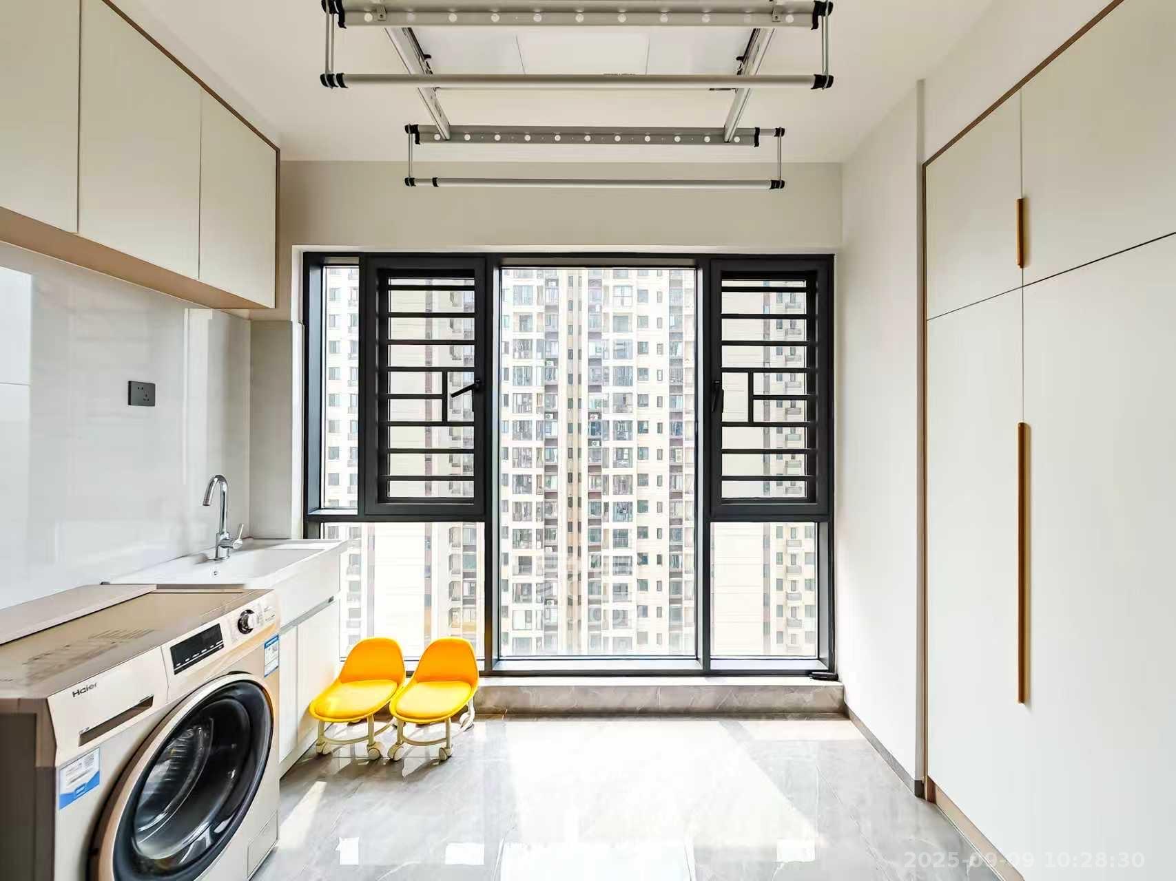 恒基旭辉湖山赋 3室2厅1卫 2500.0元/月 恒基旭辉湖山赋 3室2厅1卫 2500.0元/月室内图