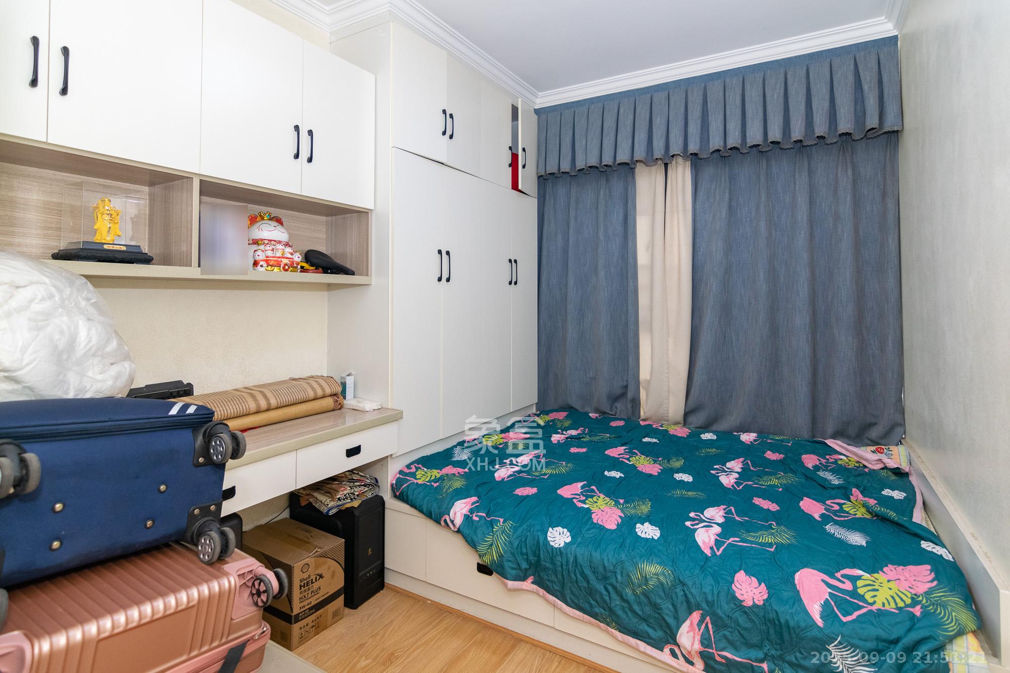 润和紫郡一期  4室2厅2卫    95.0万卧室