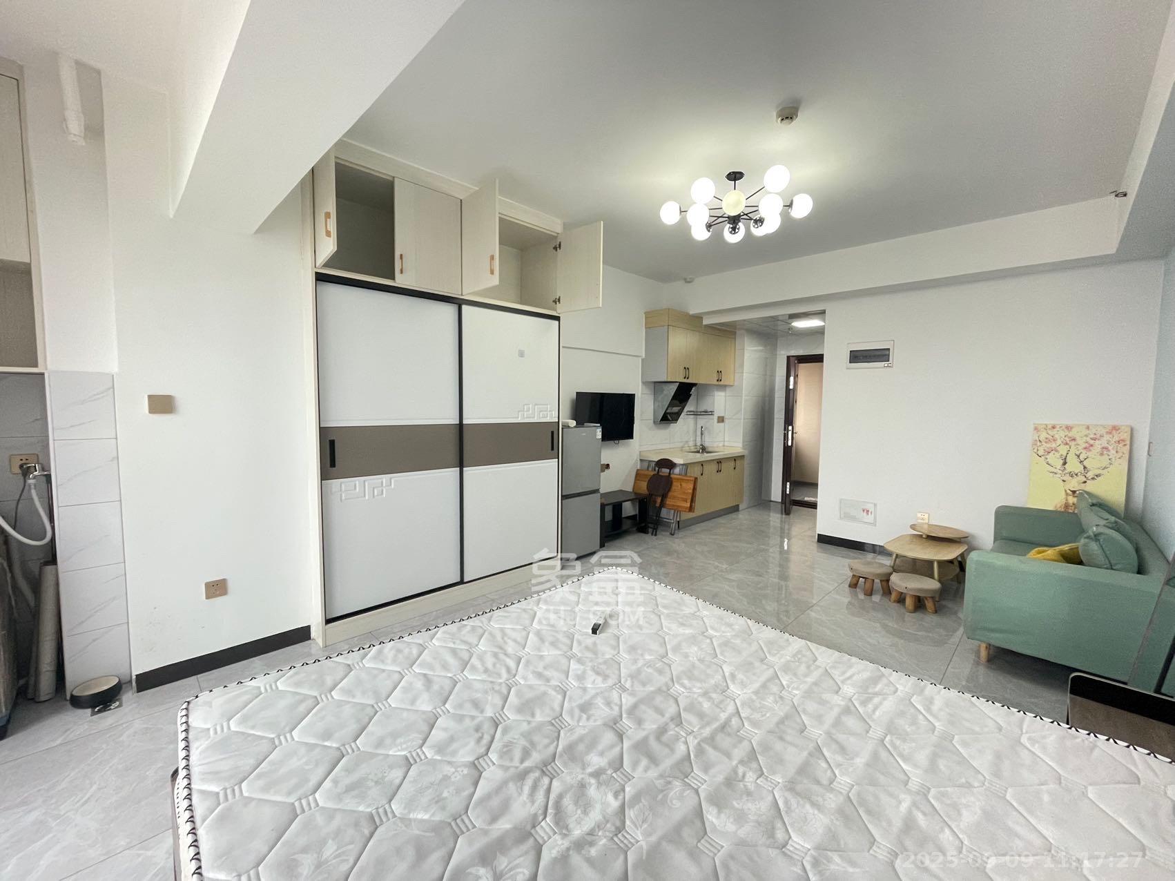 C-park天悦城(紫檀溪苑二期) 1室1厅1卫 1600.0元/月 C-park天悦城(紫檀溪苑二期) 1室1厅1卫 1600.0元/月室内图