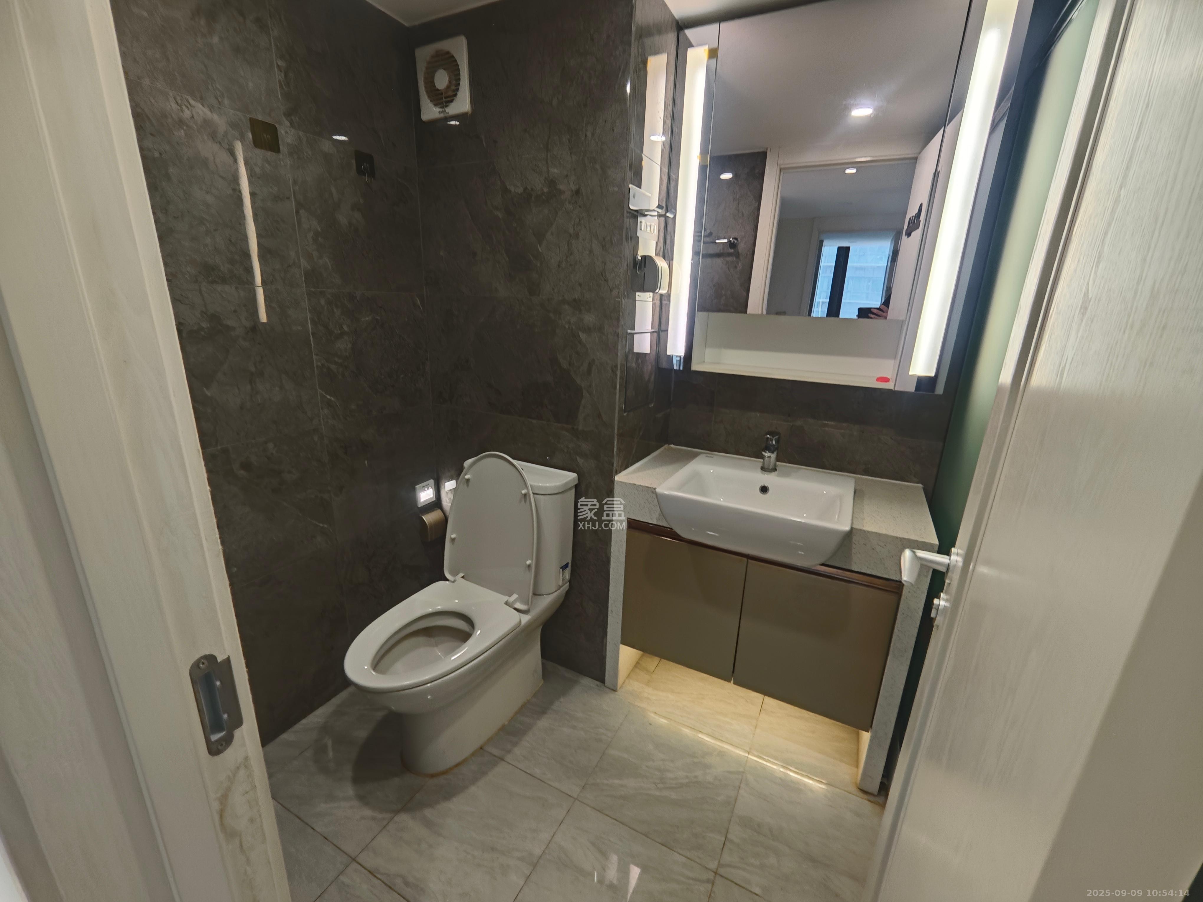 华远华时代 4室1厅2卫 4600.0元/月 华远华时代 4室1厅2卫 4600.0元/月室内图