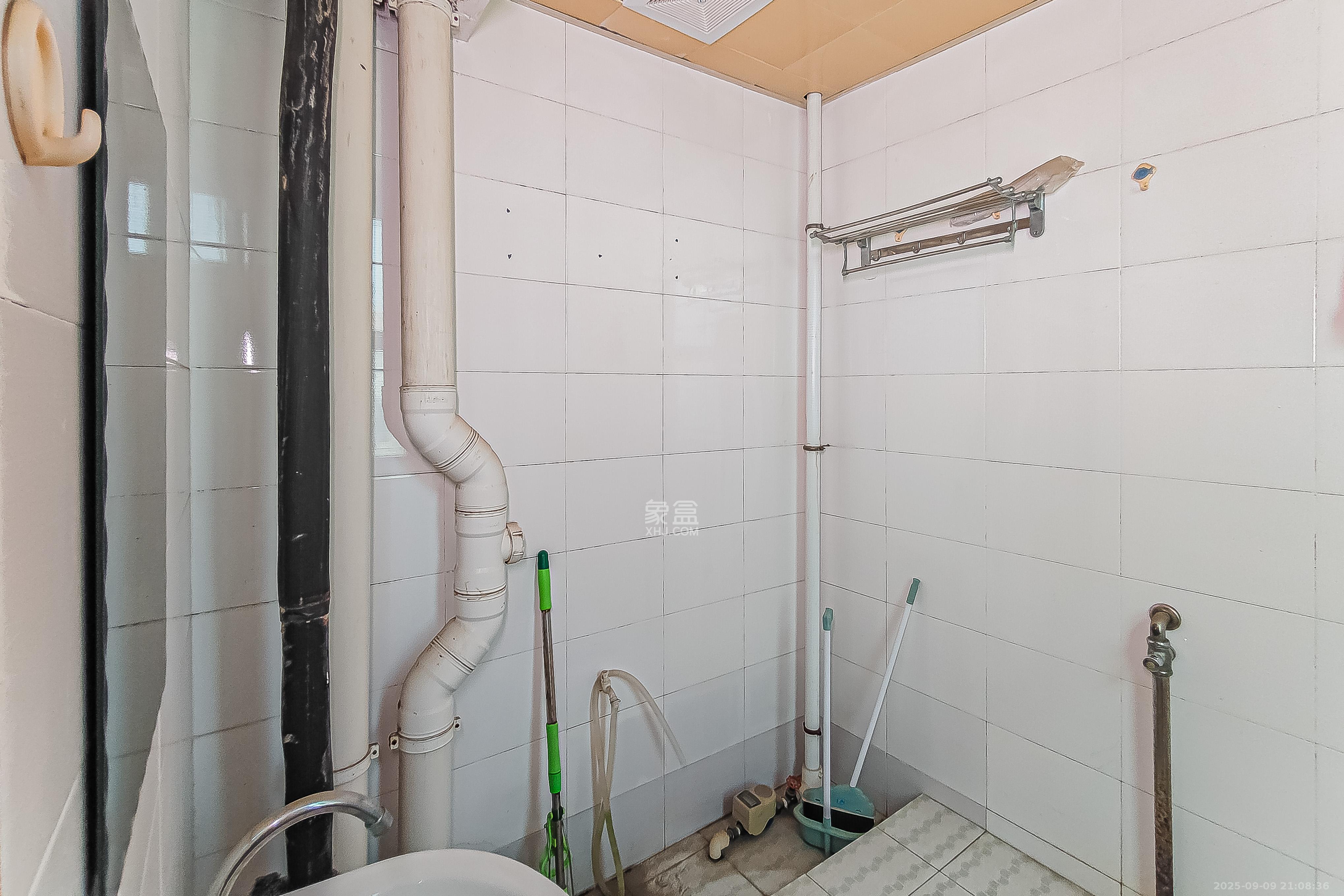 佳天国际新城  1室1厅1卫    35.0万卫生间