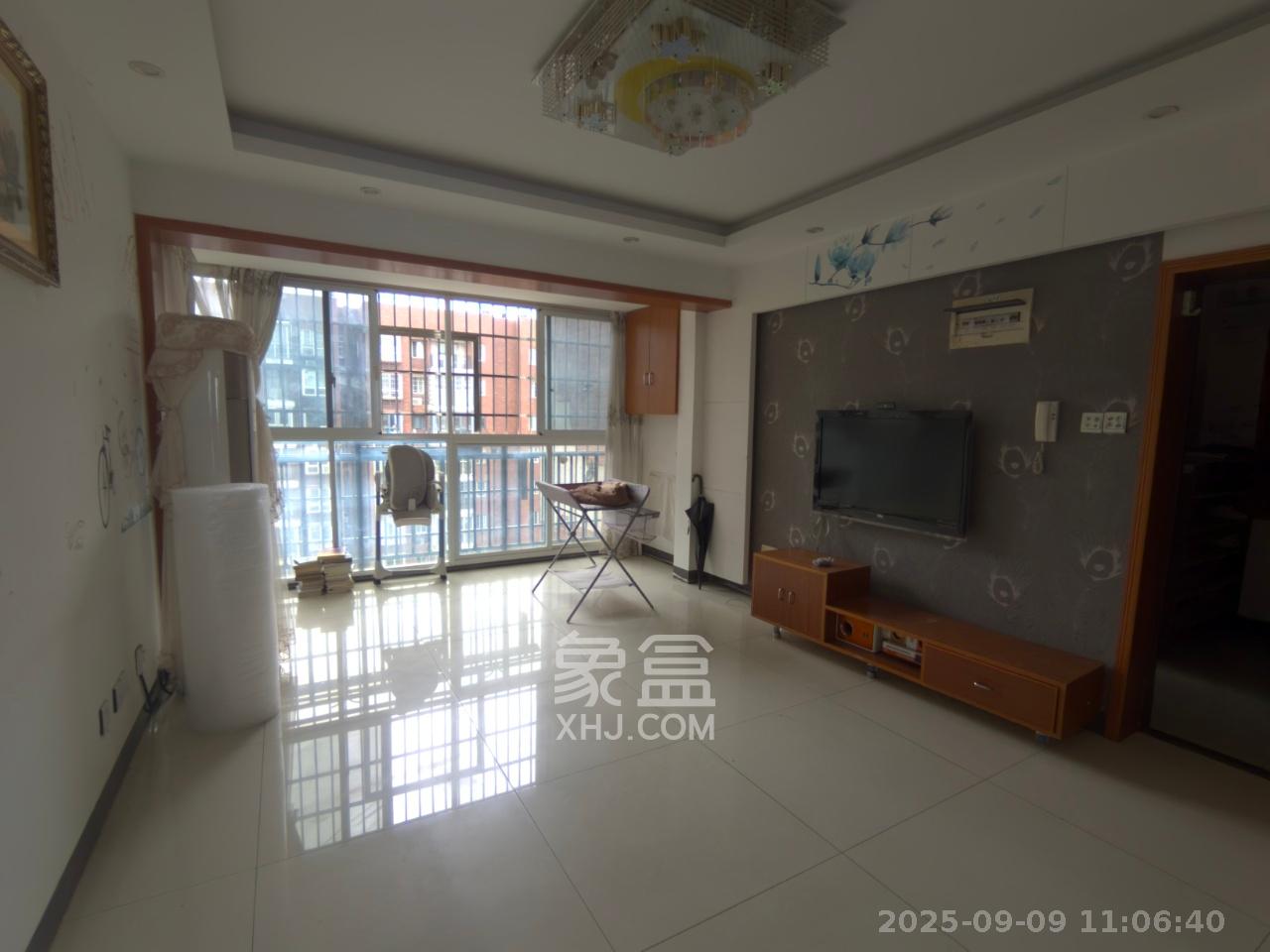 三城花苑(一,二,三期)  2室2厅1卫    1200.0元/月 三城花苑(一,二,三期)  2室2厅1卫    1200.0元/月室内图