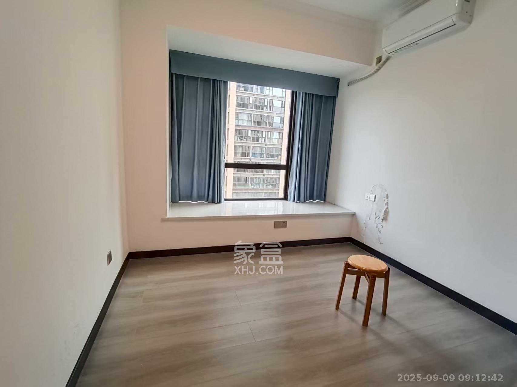 明昇壹城(明昇时代广场)二期  4室2厅2卫    5000.0元/月 明昇壹城(明昇时代广场)二期  4室2厅2卫    5000.0元/月室内图