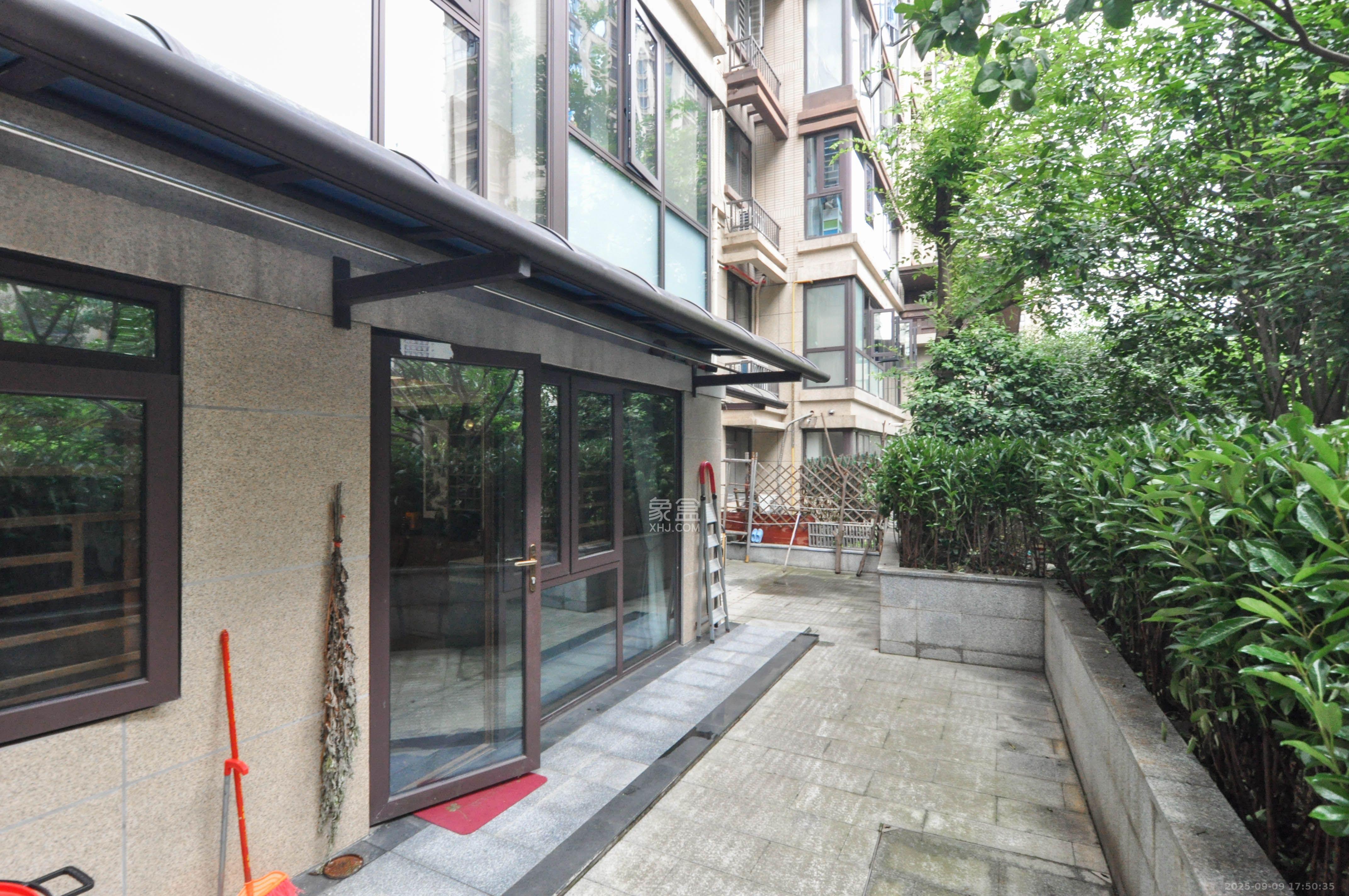 梅溪正荣府  5室2厅2卫    12888.0元/月 梅溪正荣府  5室2厅2卫    12888.0元/月室内图