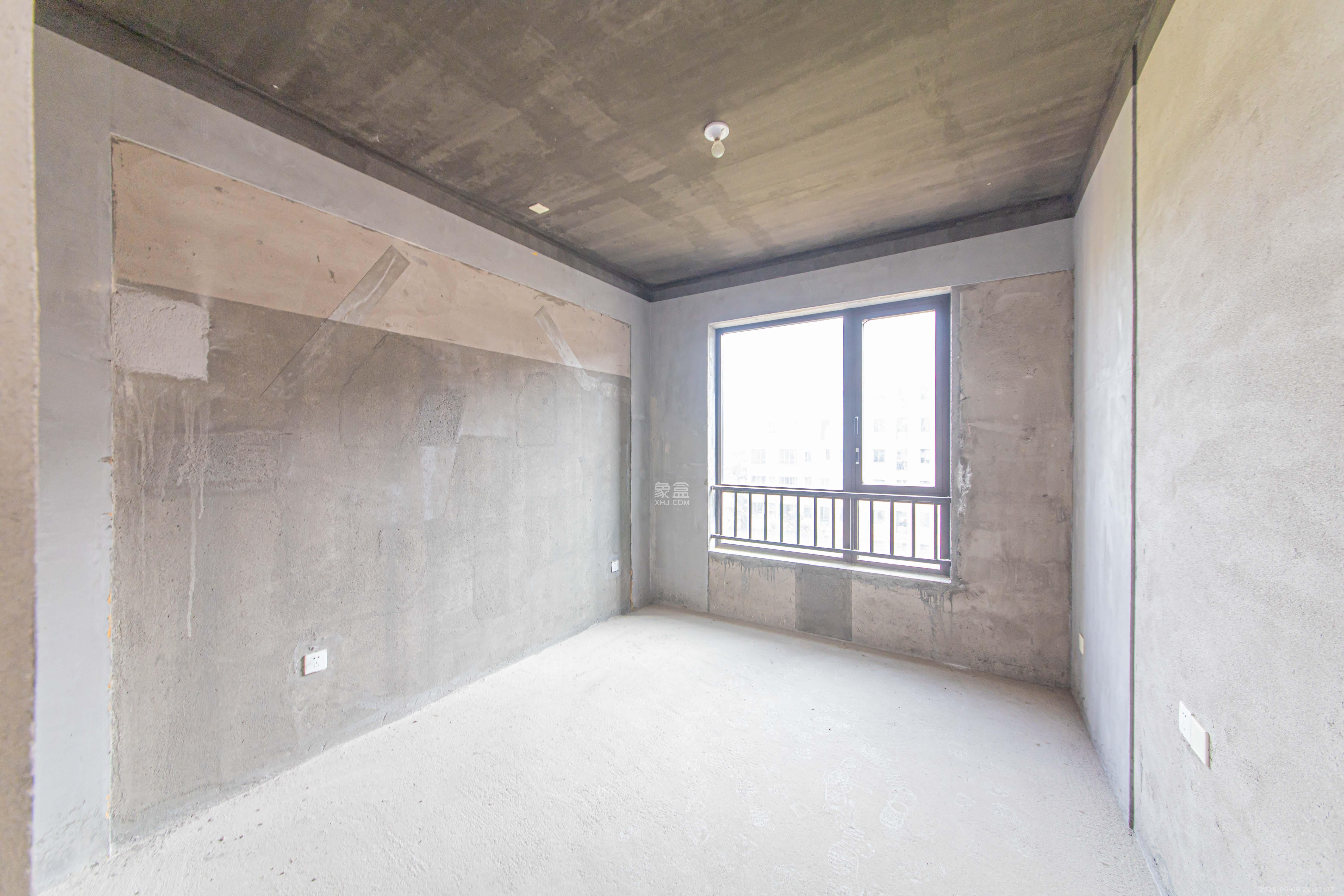 鑫远紫樾香山一期  5室2厅2卫    500.0万 鑫远紫樾香山一期  5室2厅2卫    500.0万卧室