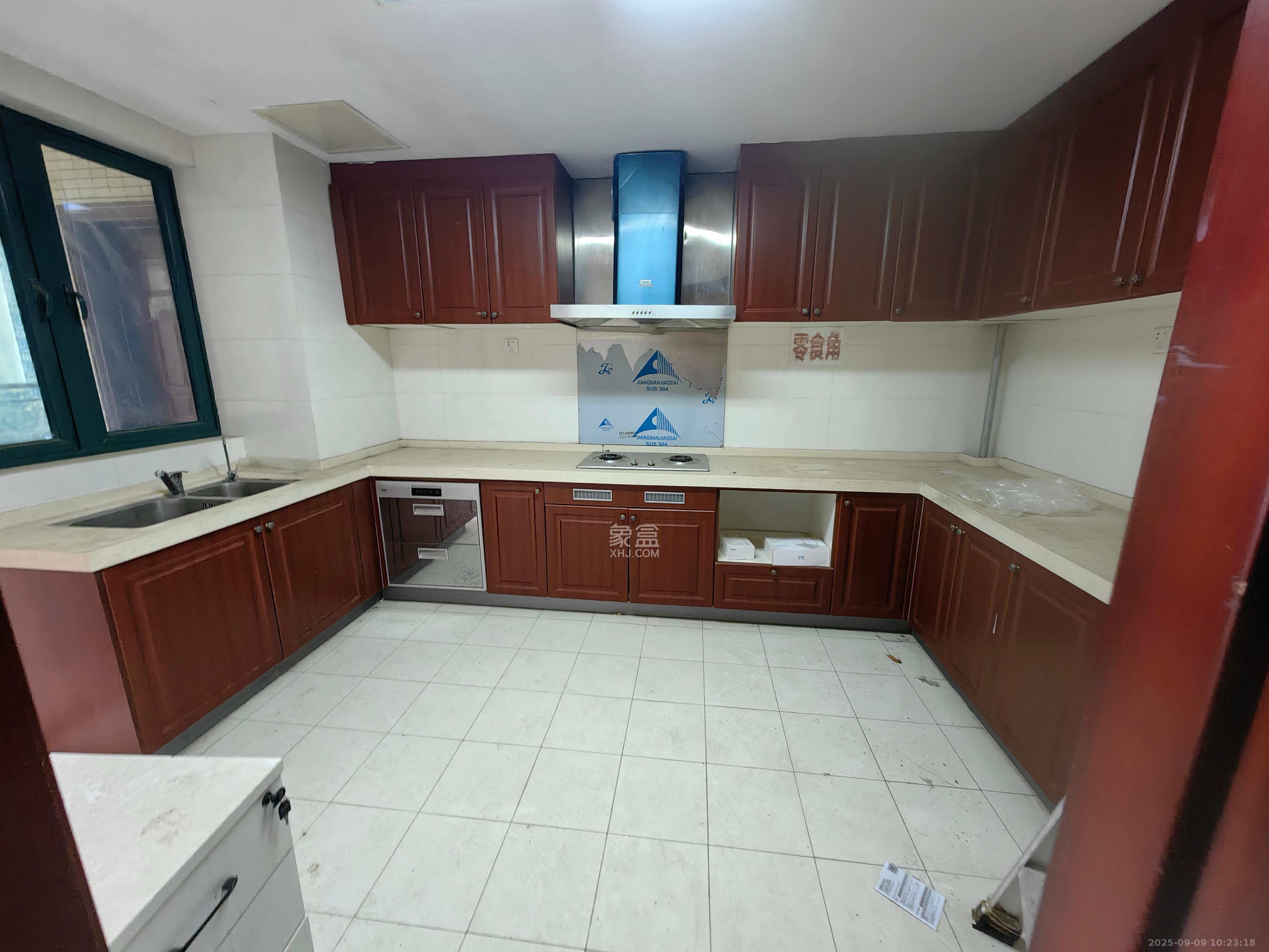 恒大名都 3室2厅1卫 3300.0元/月 恒大名都 3室2厅1卫 3300.0元/月室内图