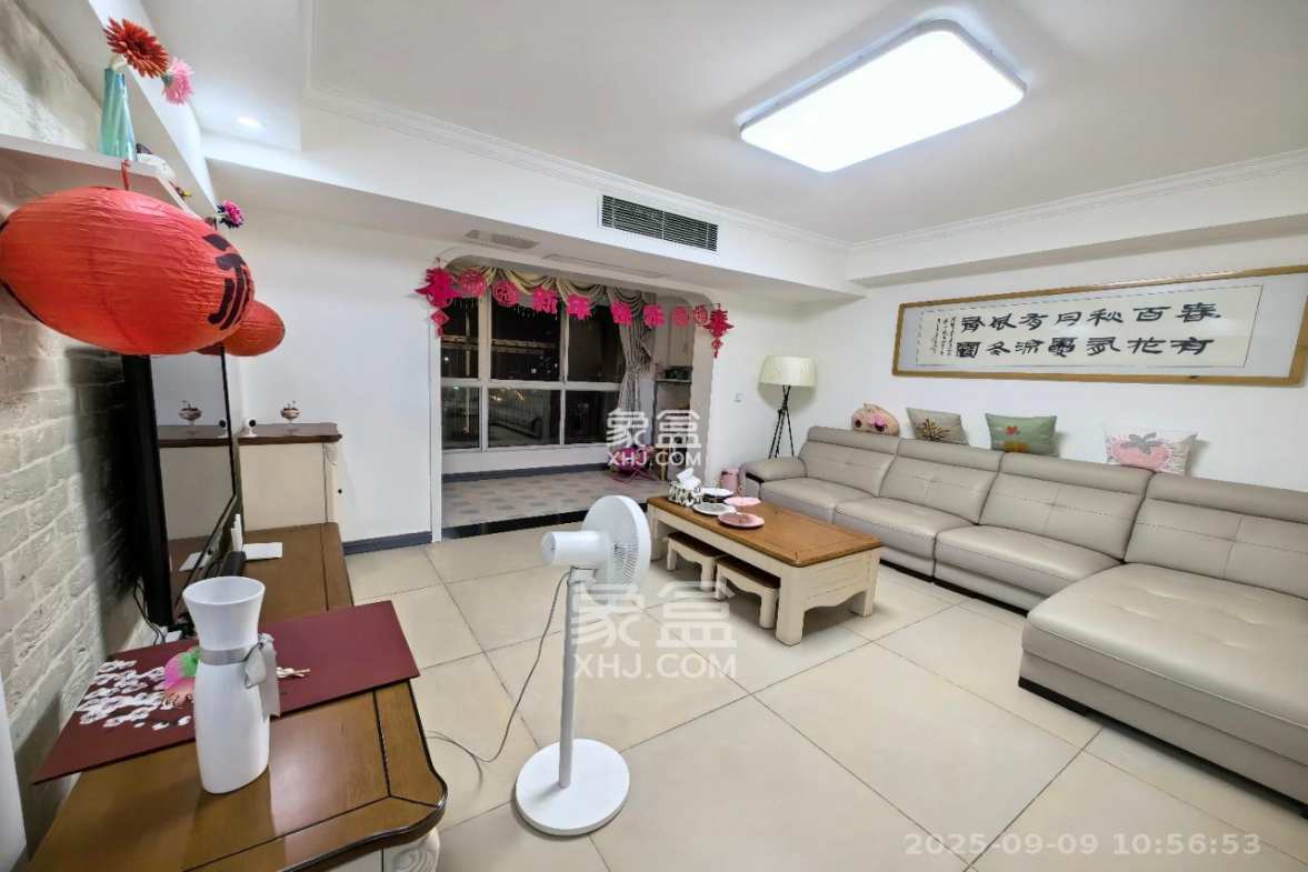 润芳园  4室2厅2卫    3200.0元/月 润芳园  4室2厅2卫    3200.0元/月室内图