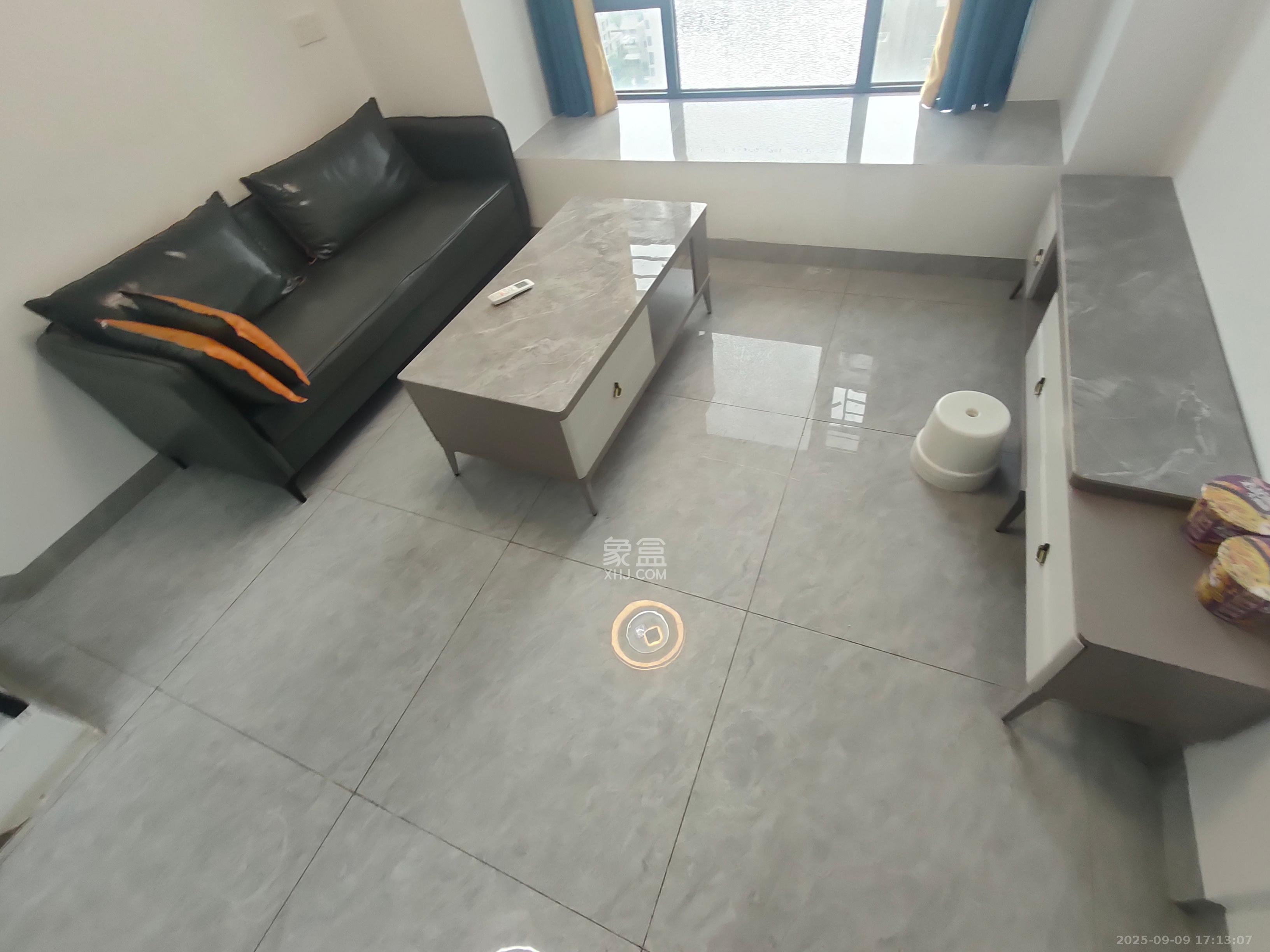 新城悦隽  2室2厅1卫    1600.0元/月室内图