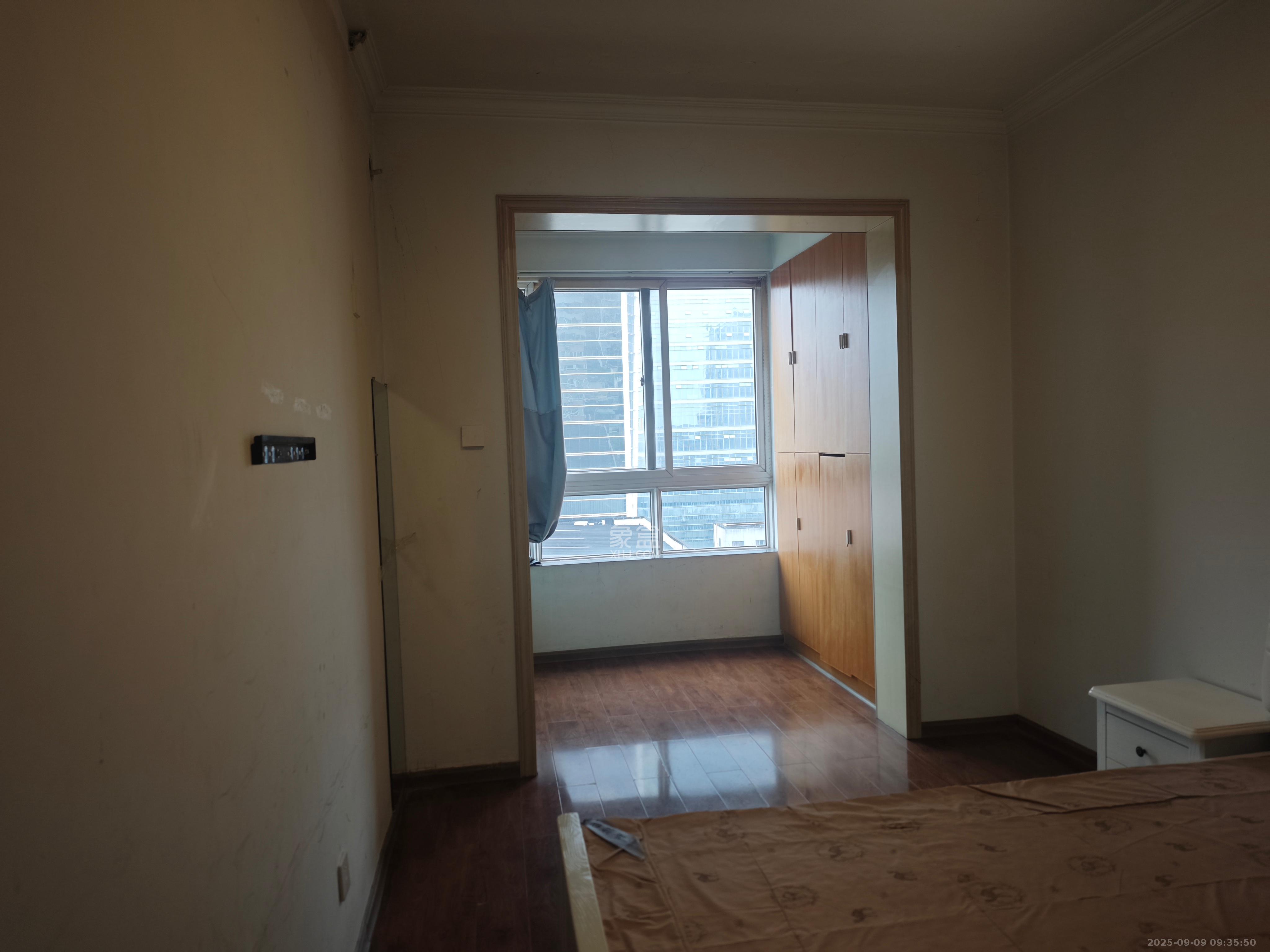 长勘小区  3室2厅2卫    2600.0元/月 长勘小区  3室2厅2卫    2600.0元/月室内图