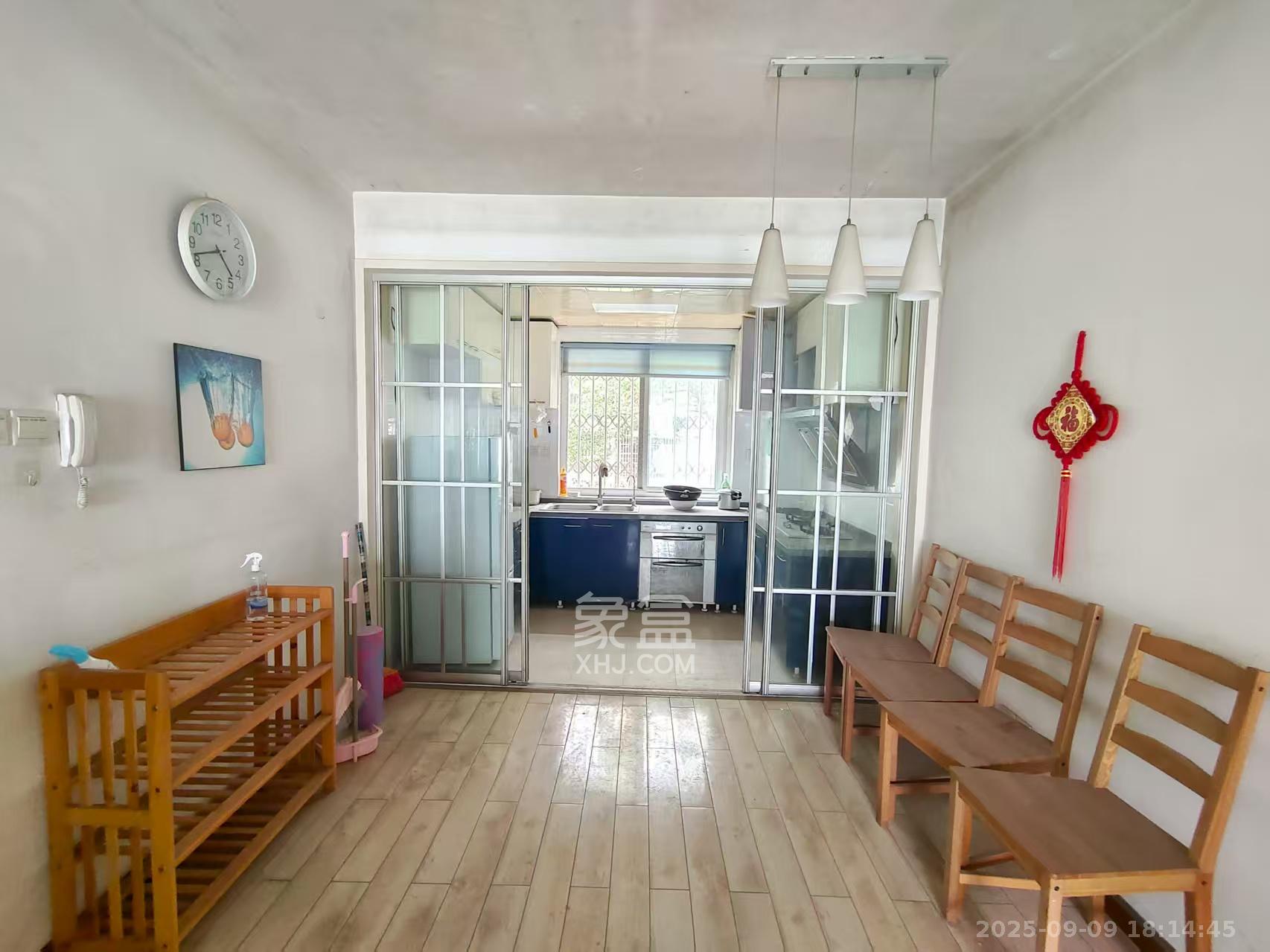 湘许嘉园  3室2厅2卫    3100.0元/月室内图