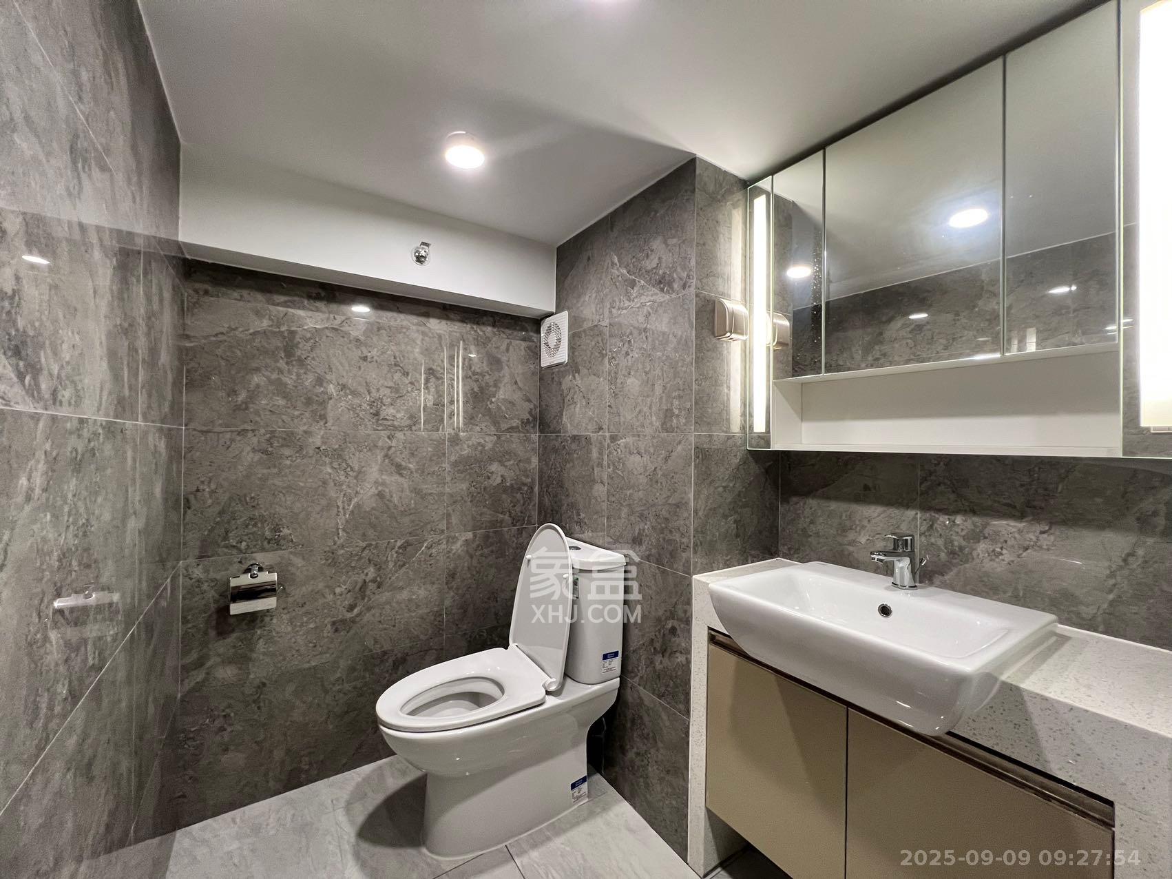 华远华时代 3室2厅2卫 3800.0元/月 华远华时代 3室2厅2卫 3800.0元/月室内图