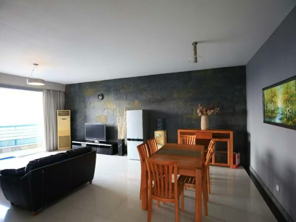 紫荆花园一期  3室2厅2卫    7000.0元/月 紫荆花园一期  3室2厅2卫    7000.0元/月室内图