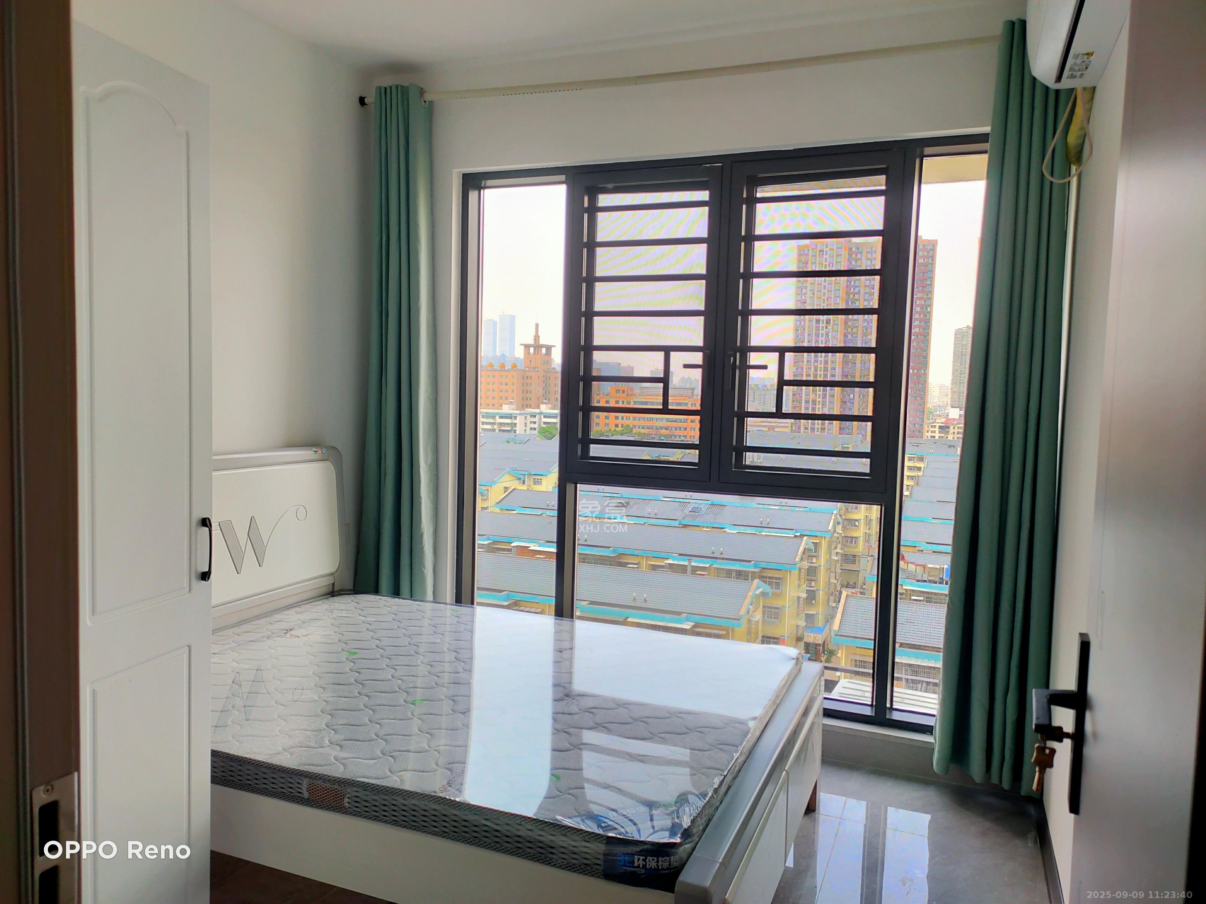 旭辉国悦府  4室2厅2卫    3700.0元/月室内图