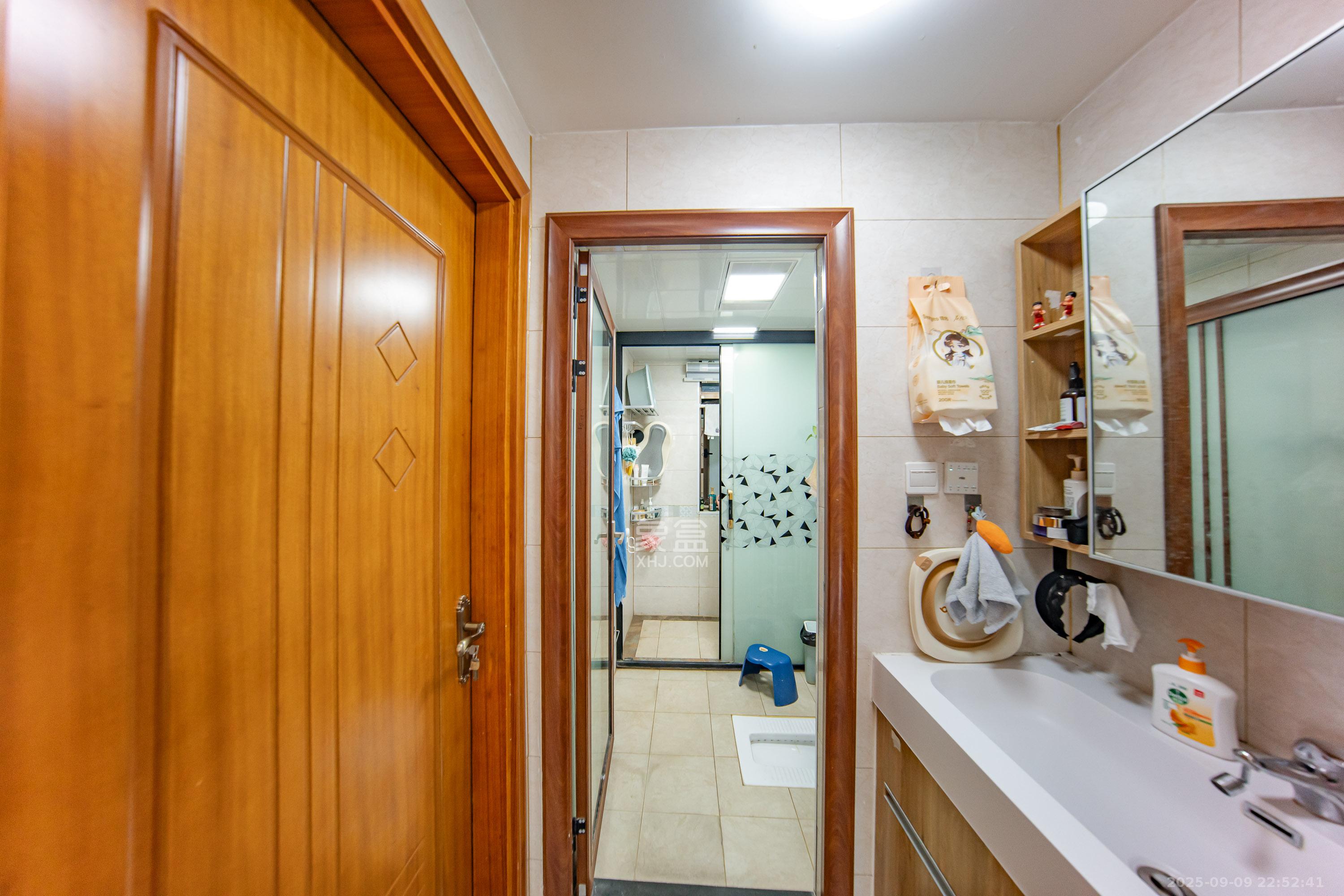 江山帝景哈佛 3室2厅1卫 79.8万 江山帝景哈佛 3室2厅1卫 79.8万卫生间