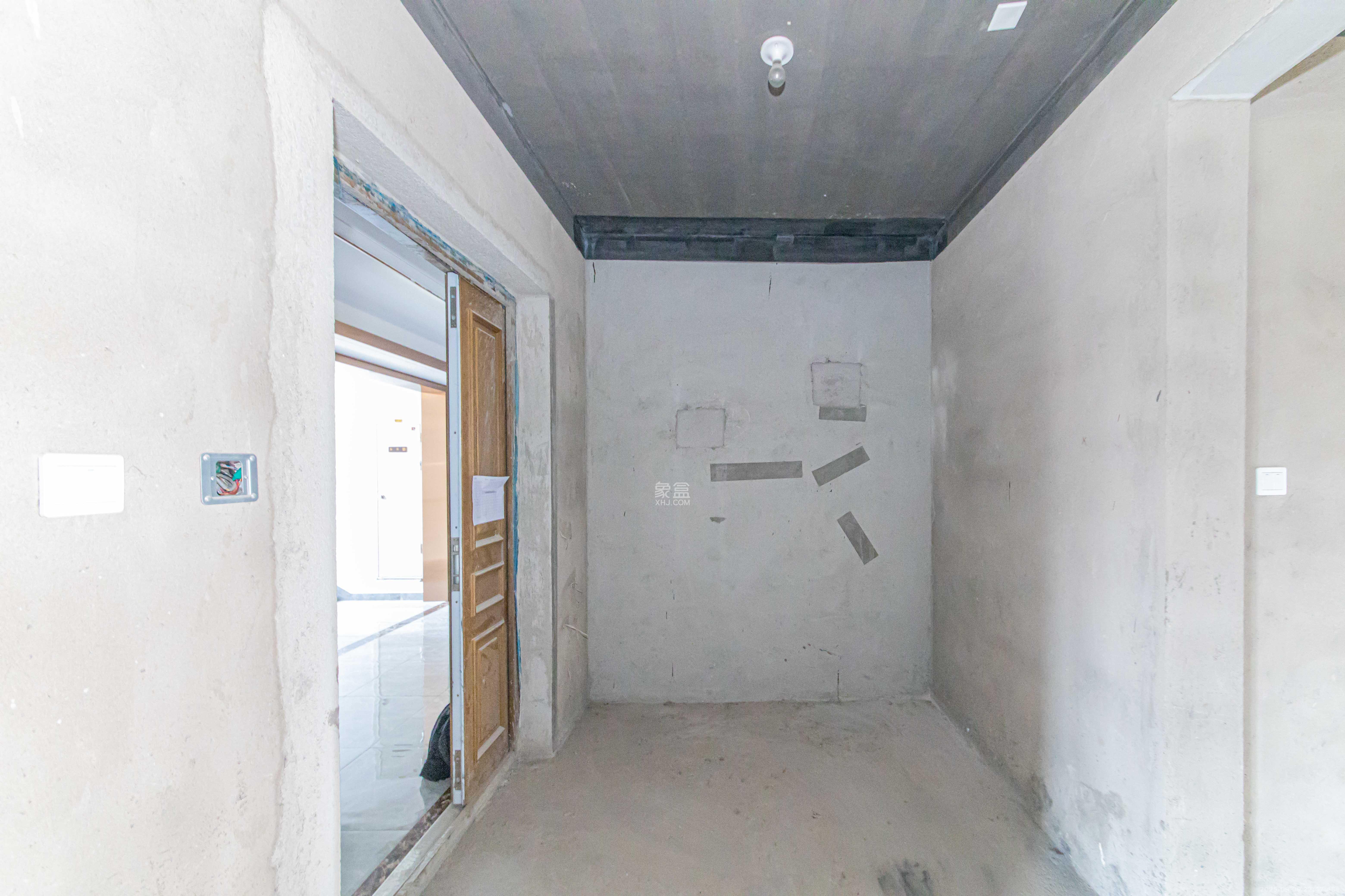 鑫远紫樾香山一期  5室2厅2卫    500.0万 鑫远紫樾香山一期  5室2厅2卫    500.0万其他