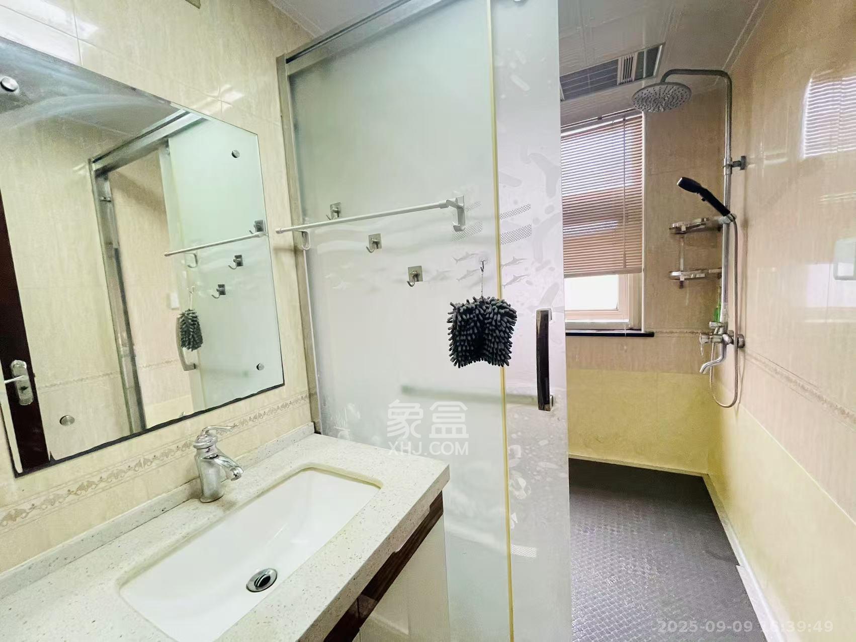 北辰三角洲E5区  3室2厅2卫    4000.0元/月 北辰三角洲E5区  3室2厅2卫    4000.0元/月室内图