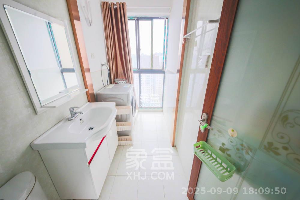 湘府东苑  2室2厅1卫    2700.0元/月室内图