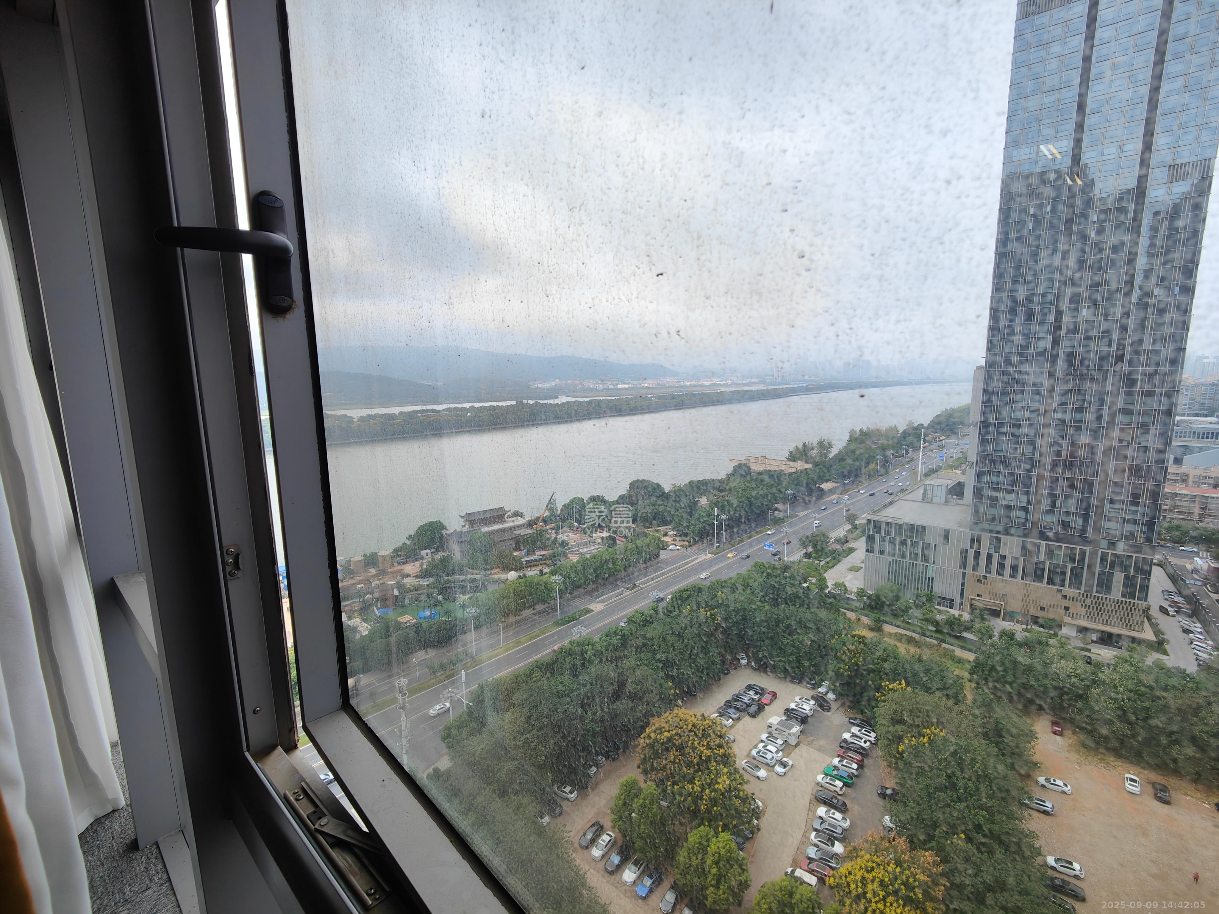 保利国际广场  1室1厅1卫    3000.0元/月室内图