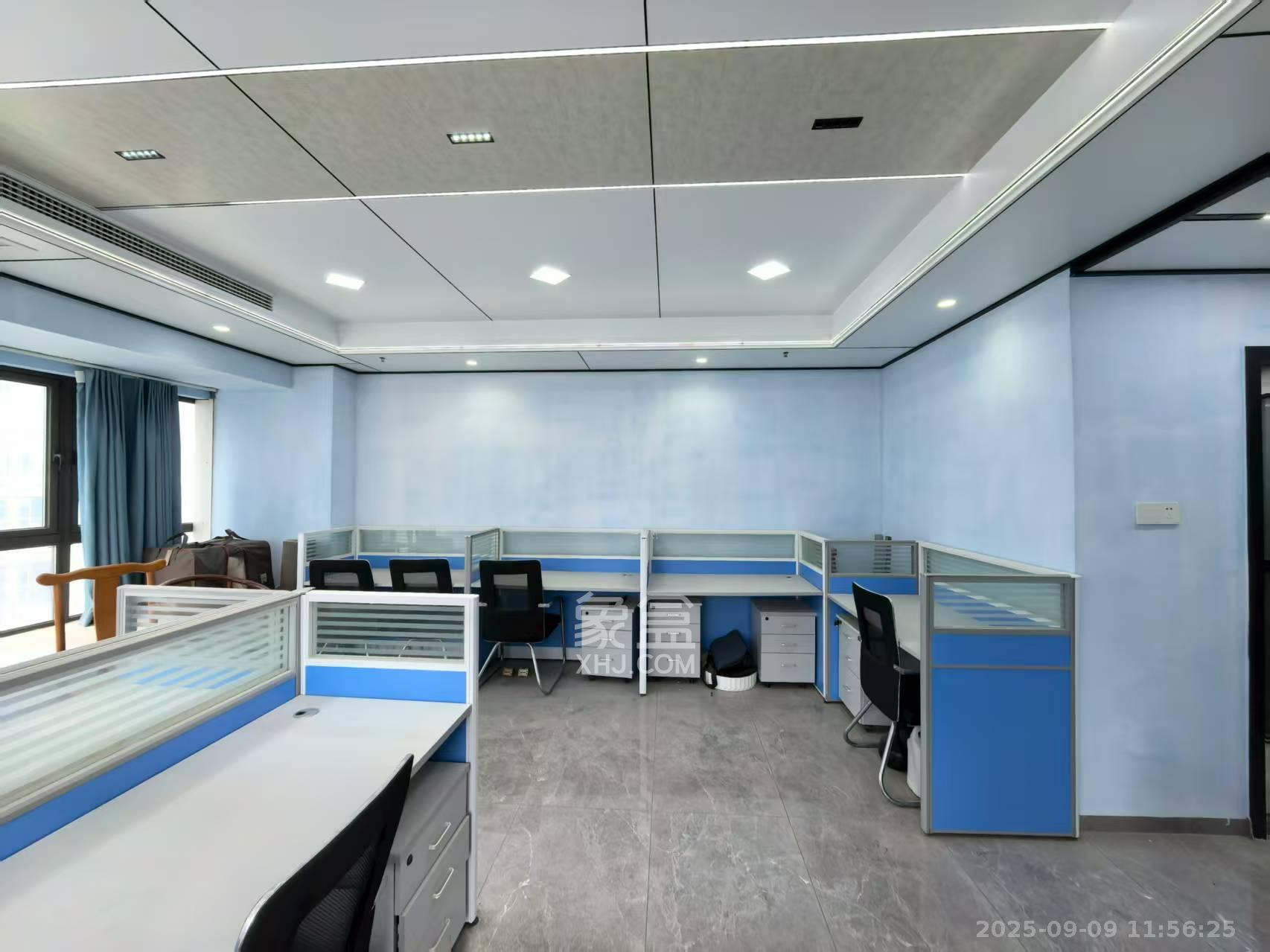 长燃润和天地(长润小区印湘江)  1室1厅1卫    1800.0元/月 长燃润和天地(长润小区印湘江)  1室1厅1卫    1800.0元/月室内图