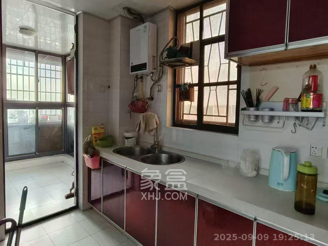 保利麓谷林语C区 4室2厅2卫 2800.0元/月 保利麓谷林语C区 4室2厅2卫 2800.0元/月室内图