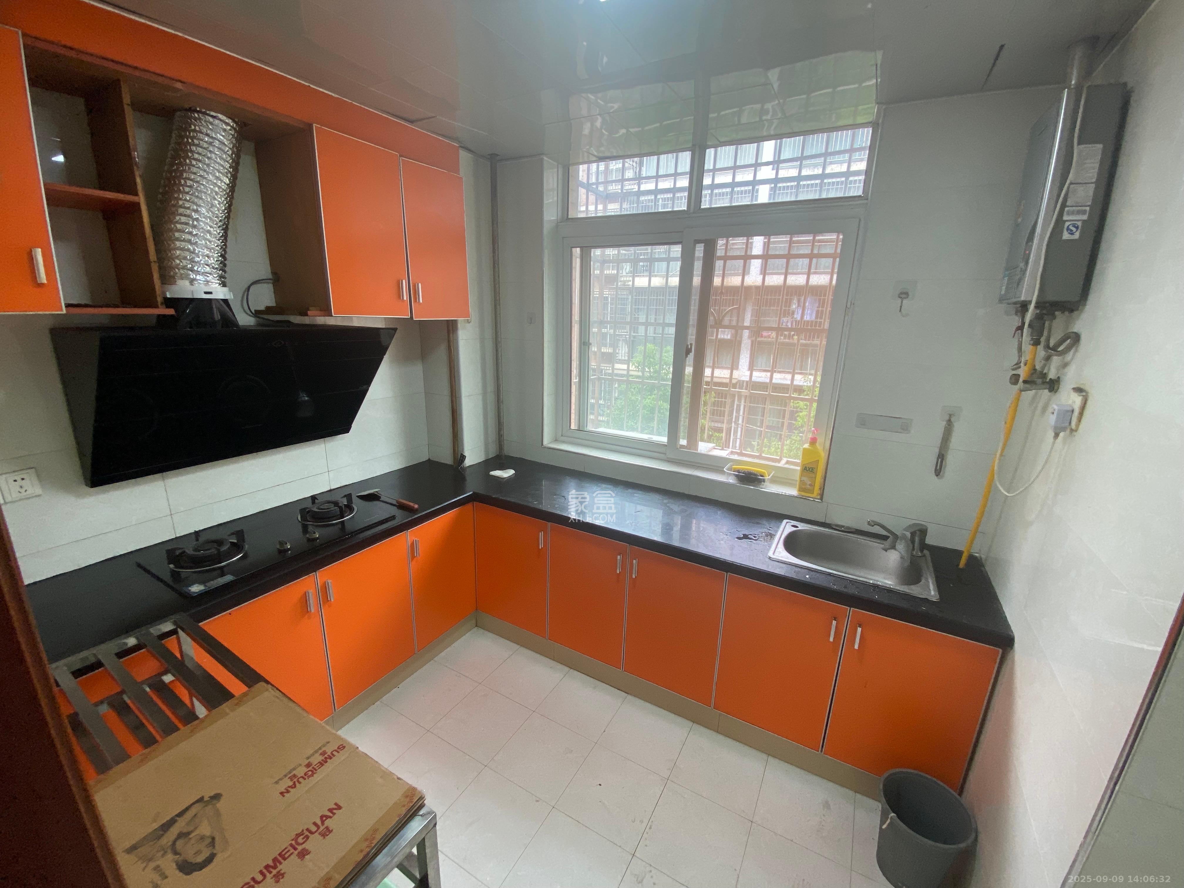 景塘家园 2室2厅1卫 1600.0元/月 景塘家园 2室2厅1卫 1600.0元/月室内图