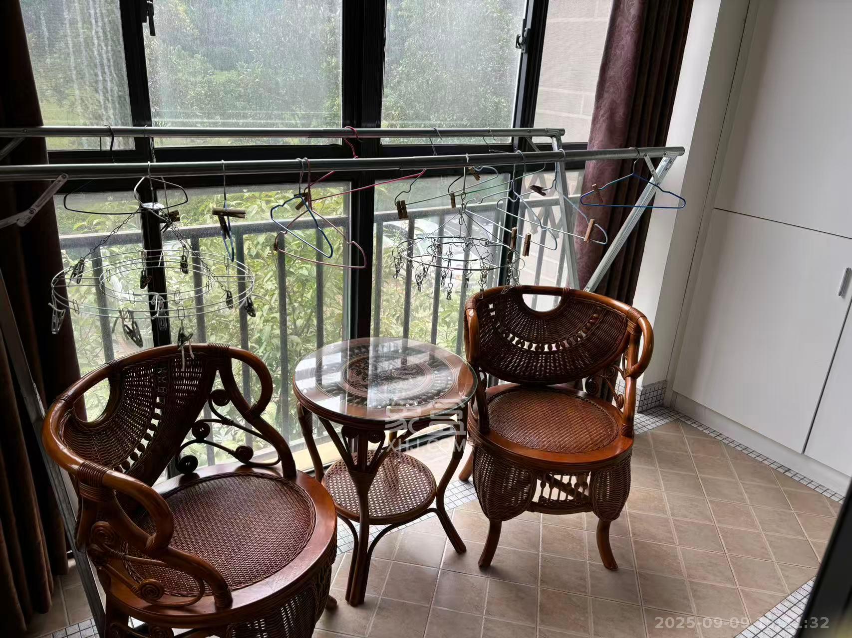 卓越蔚蓝海岸二期 4室2厅2卫 3500.0元/月 卓越蔚蓝海岸二期 4室2厅2卫 3500.0元/月室内图