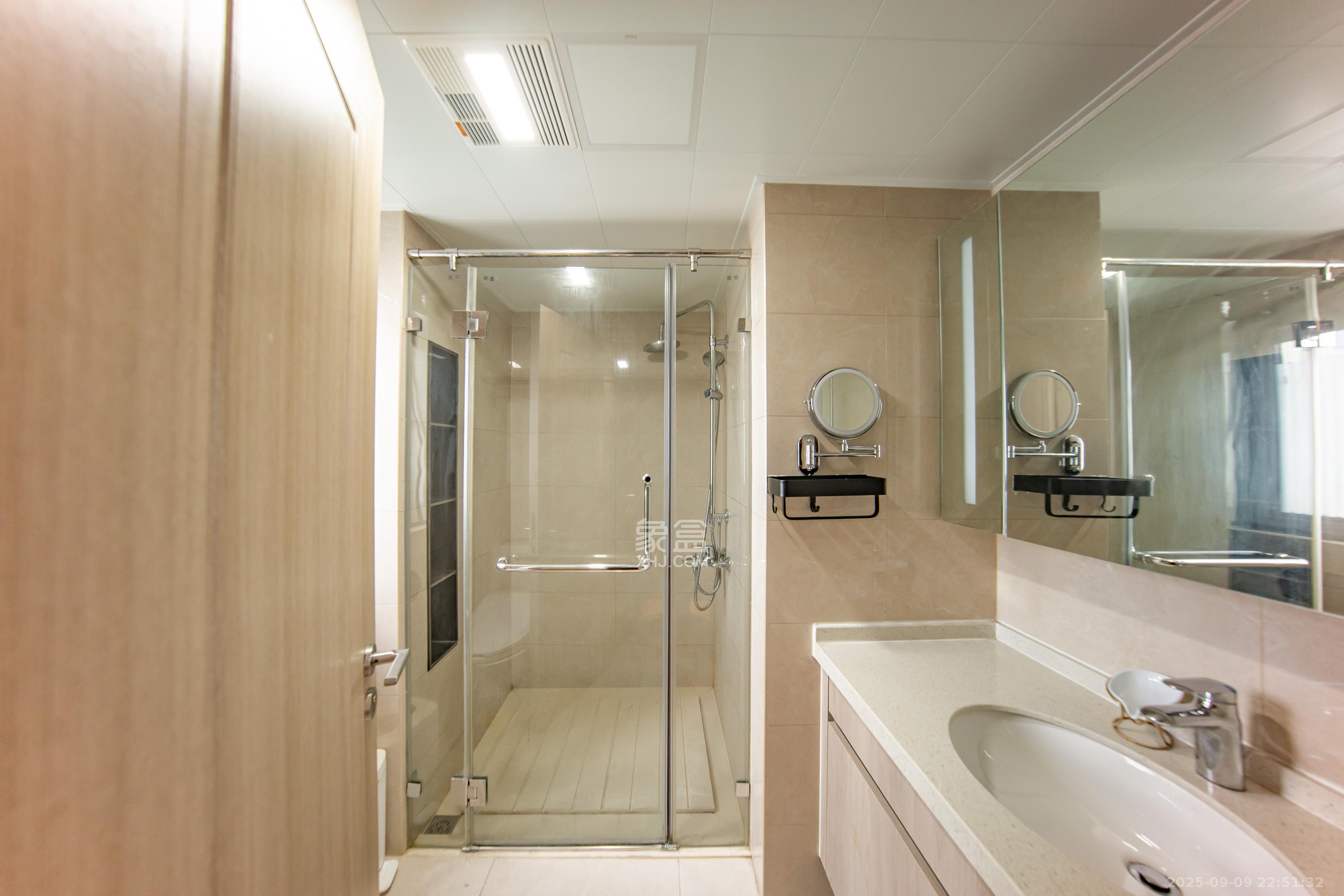 建投象山国际  3室2厅2卫    139.8万 建投象山国际  3室2厅2卫    139.8万卫生间