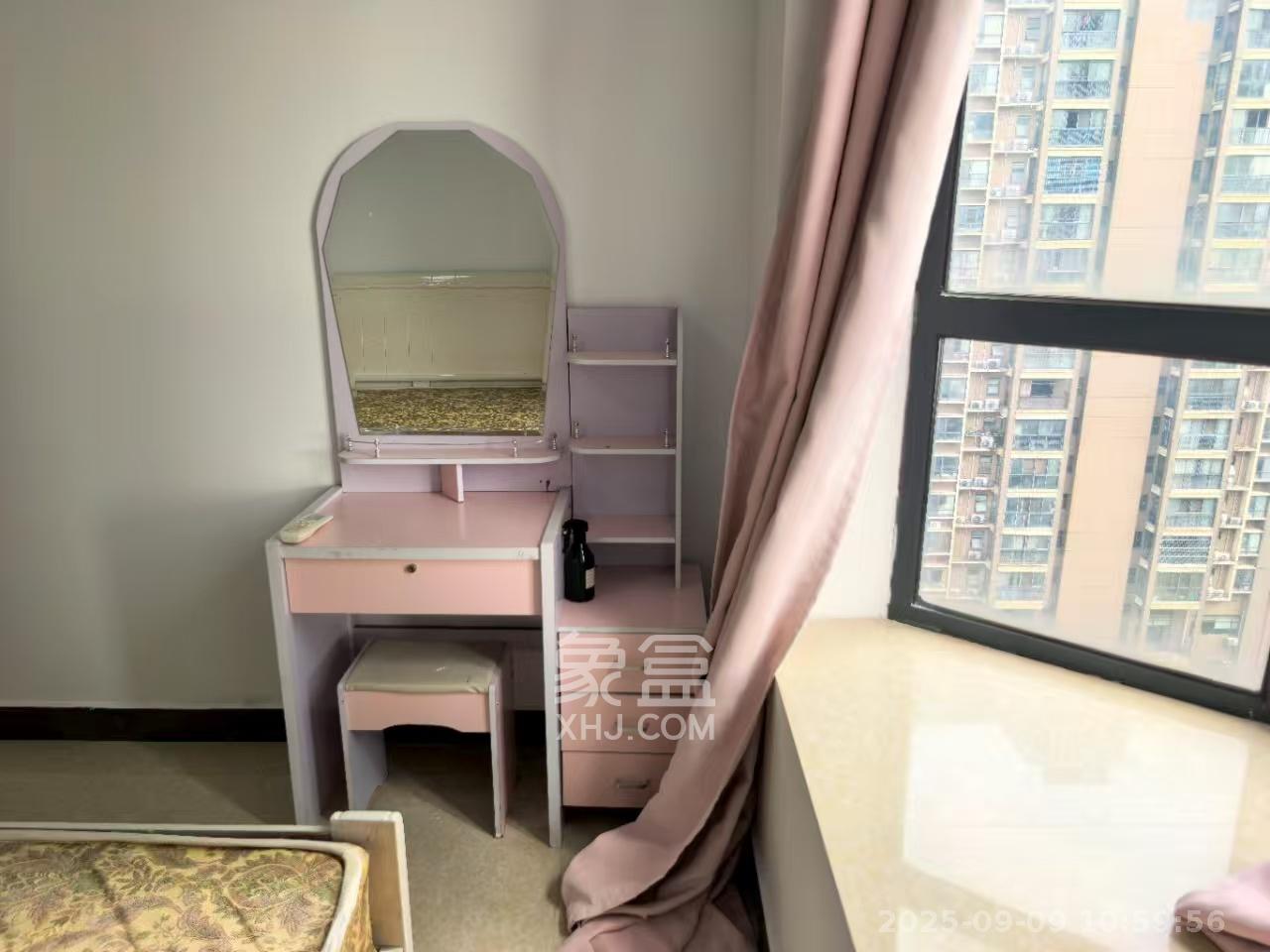 地华梅溪湖畔  2室2厅1卫    2200.0元/月 地华梅溪湖畔  2室2厅1卫    2200.0元/月室内图