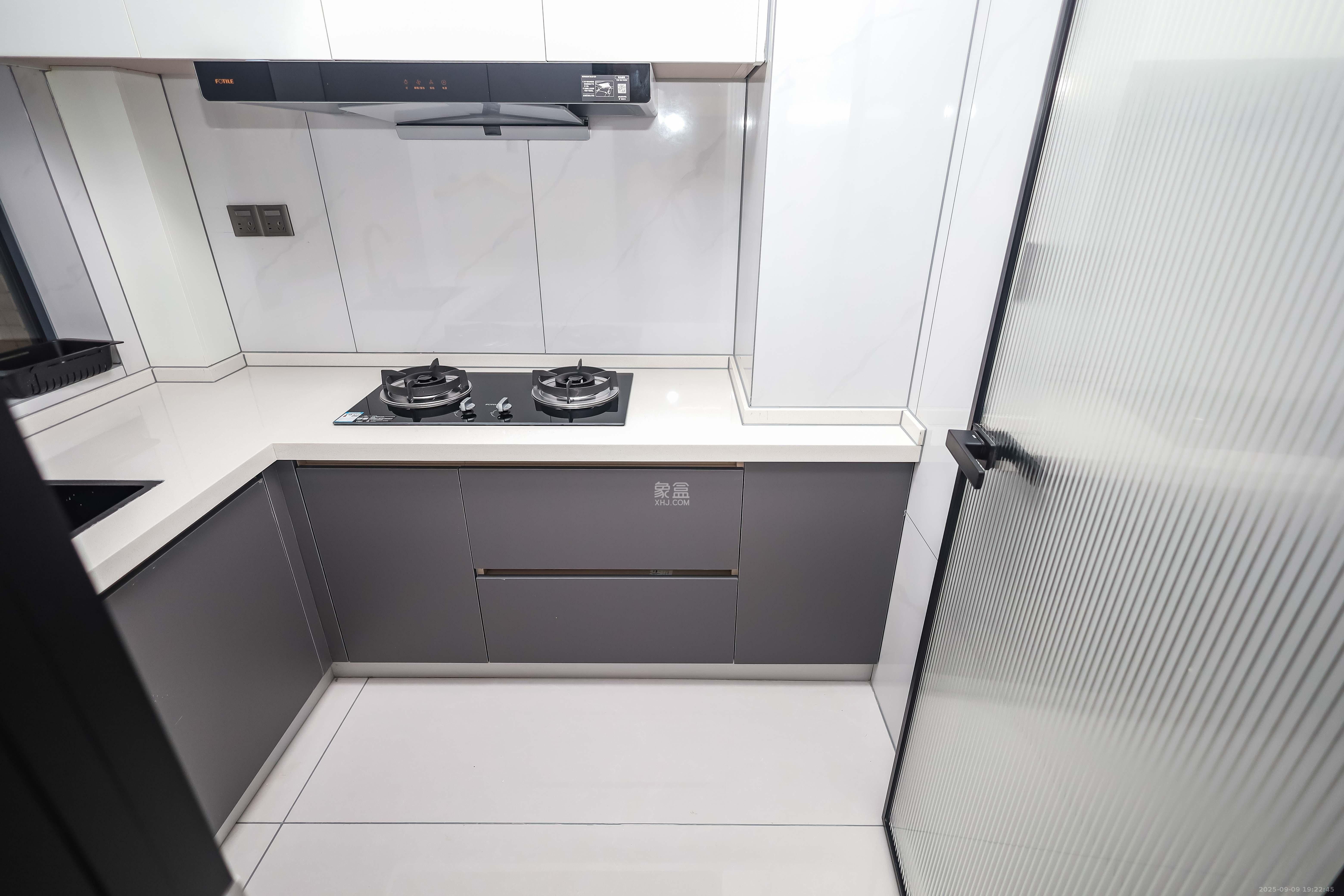 莱茵城 3室2厅2卫 89.8万 莱茵城 3室2厅2卫 89.8万厨房