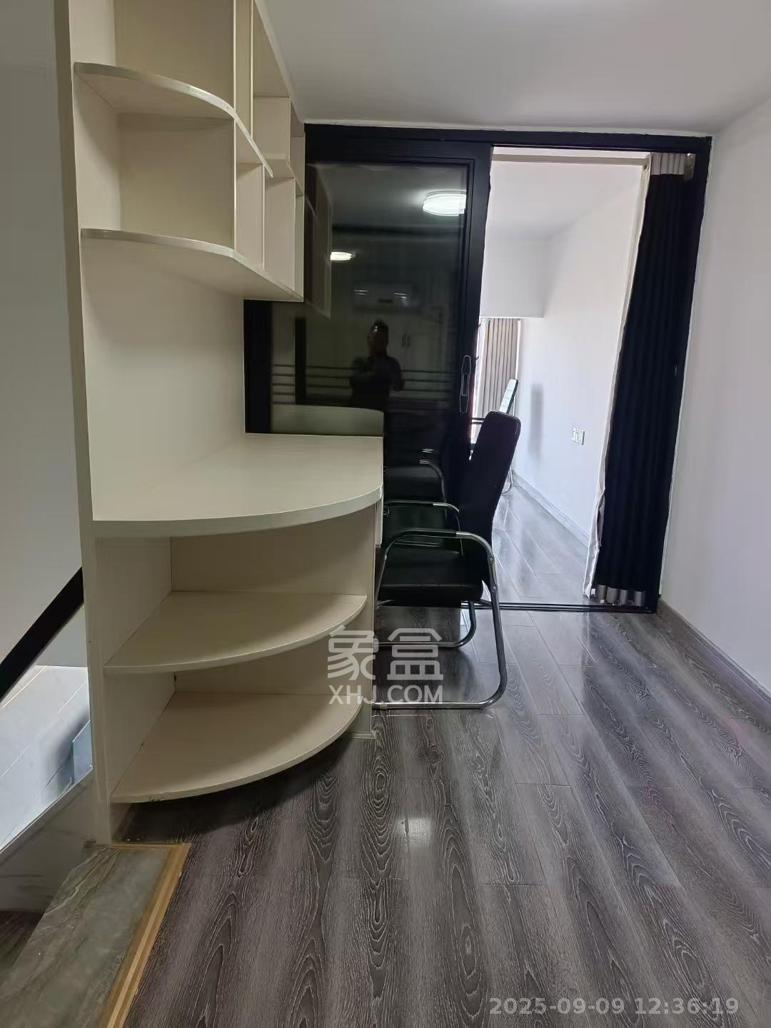 海伦春天  2室1厅1卫    1600.0元/月室内图