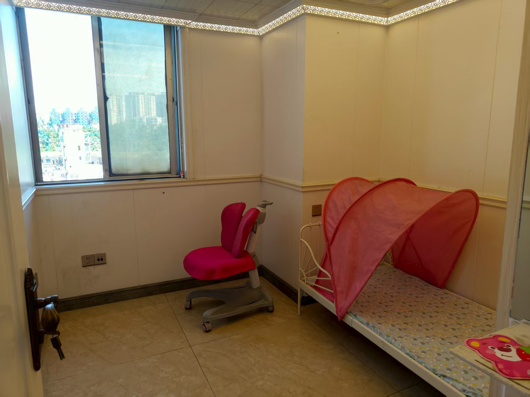 世贸中心  3室2厅2卫    3900.0元/月 世贸中心  3室2厅2卫    3900.0元/月室内图